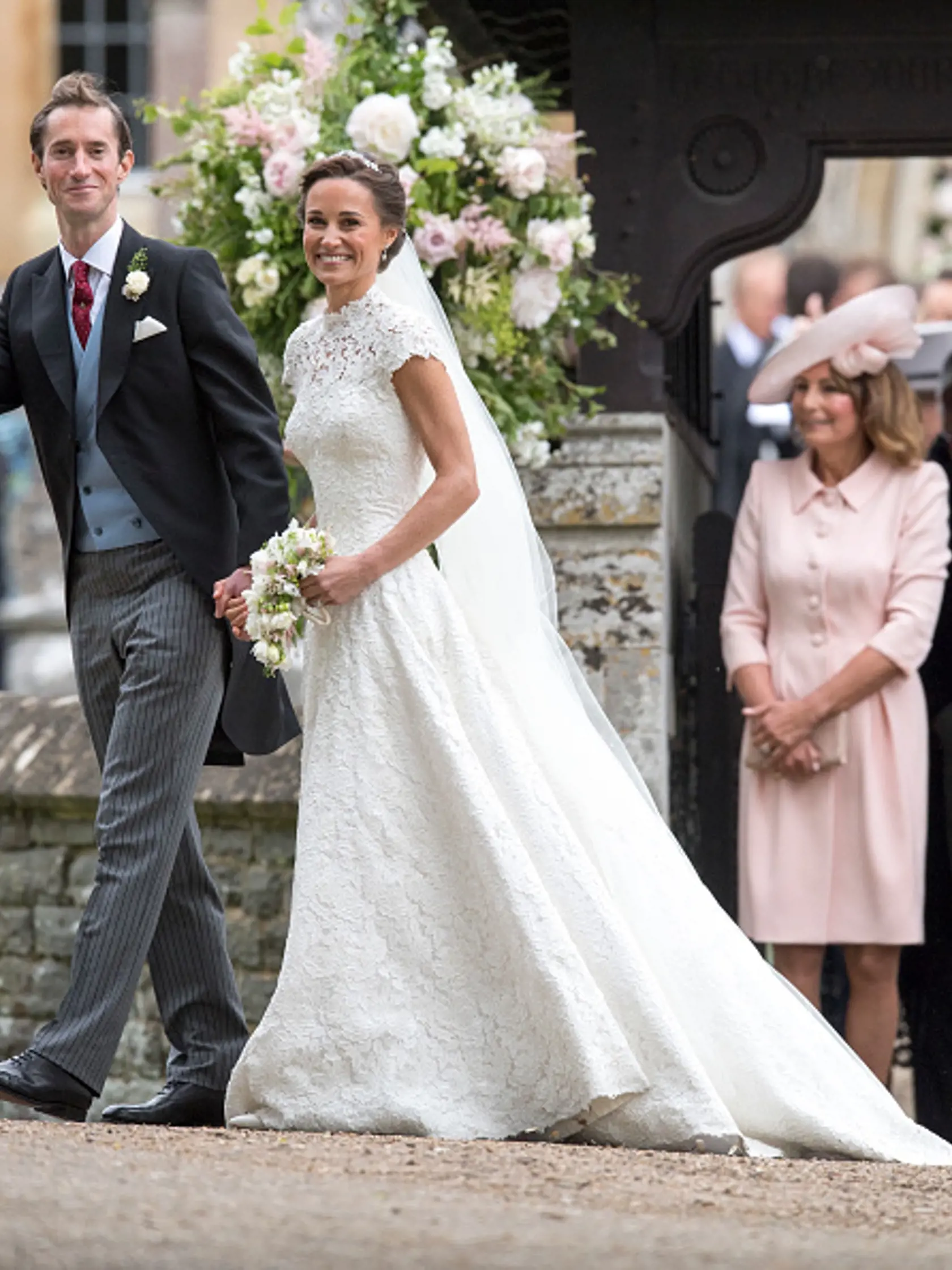 ENGLEFIELD GREEN, ENGLAND - MAY 20: Pippa Middleton and James Matthews after their wedding at St Mark's Church on May 20, 2017 in Englefield, England.(Photo by Arthur Edwards - WPA Pool/Getty Images)