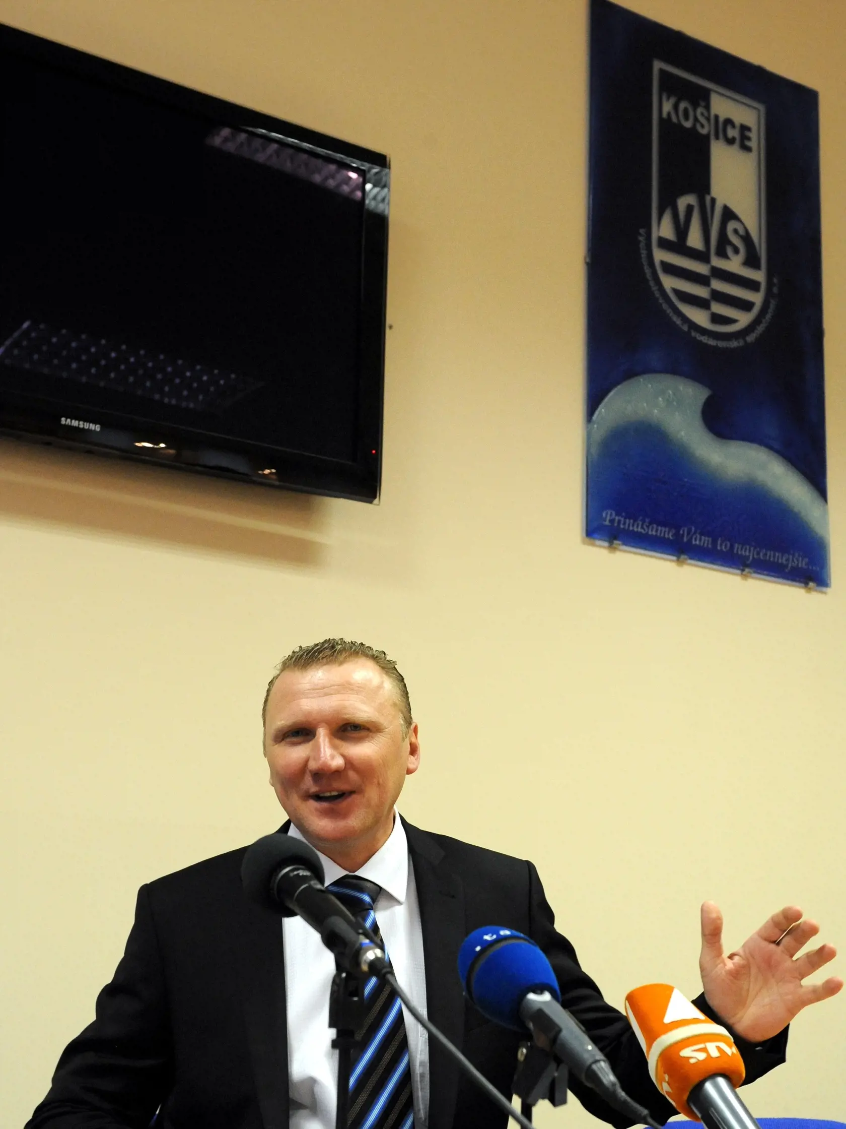Šéf VVS Stanislav Hreha je obvinený z obzvlášť závažného zločinu, stíhaný je na slobode.