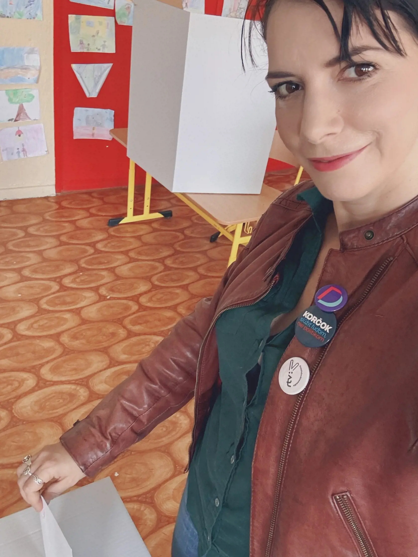 Dorota Nvotová prišla voliť tiež.