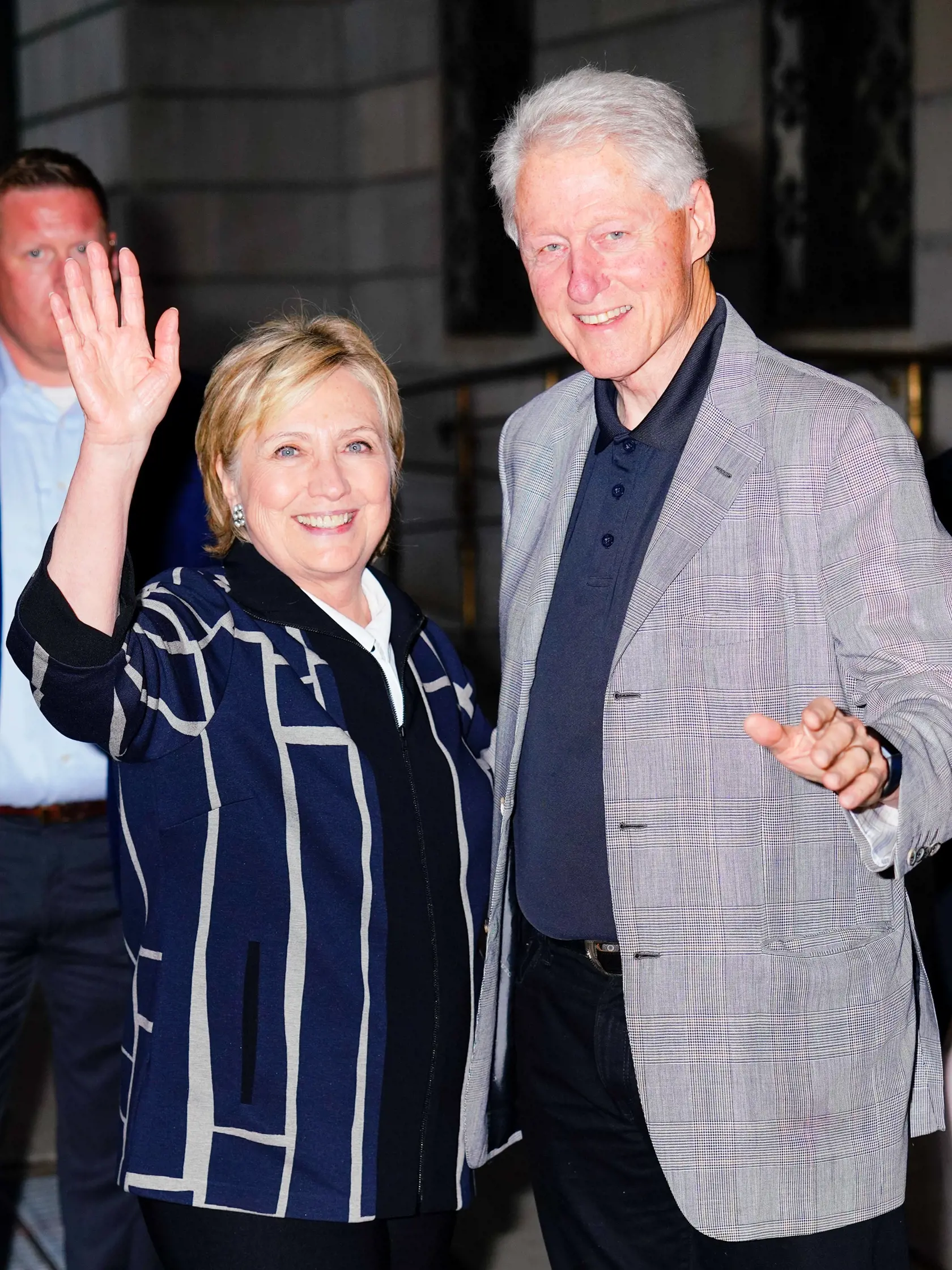 Podľa konšpirátorov sú do Epsteinovej smrti zapletení Clintonovci.