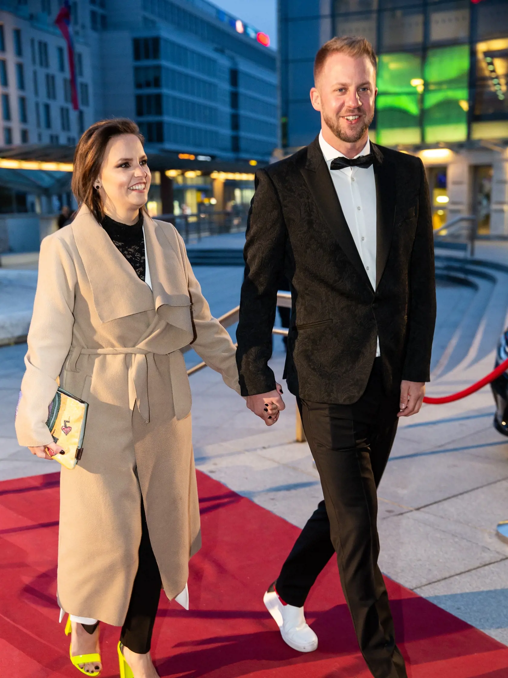 Príchod hostí na galavečer OTO 2019 v Bratislave. Na snímke Matúš Krnčok s manželkou.