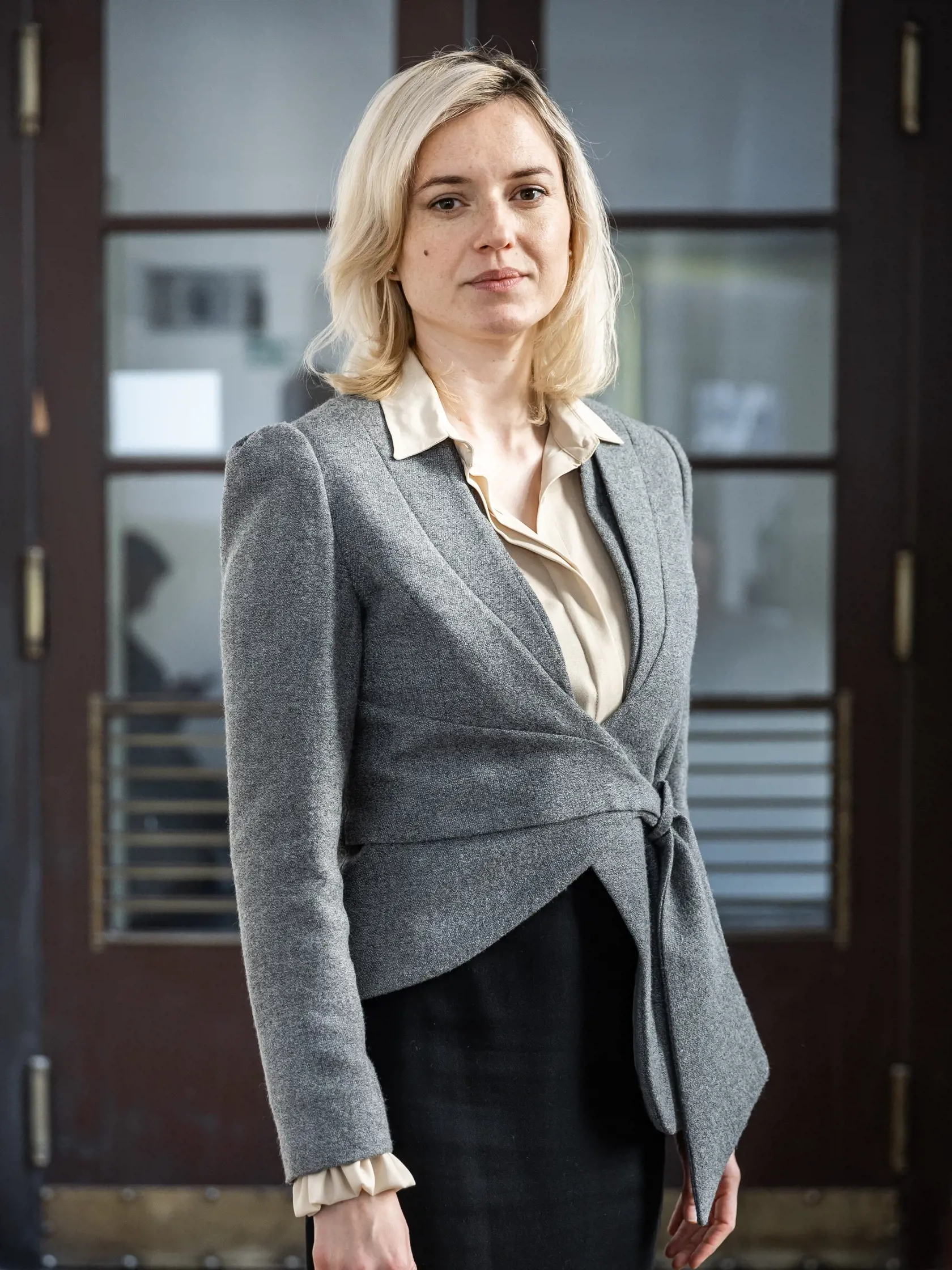 Posledný natáčací deň filmu o Mikulášovi Černákovi MIKI v bratislavskom Justičnom paláci. Na snímke Rebeka Poláková.