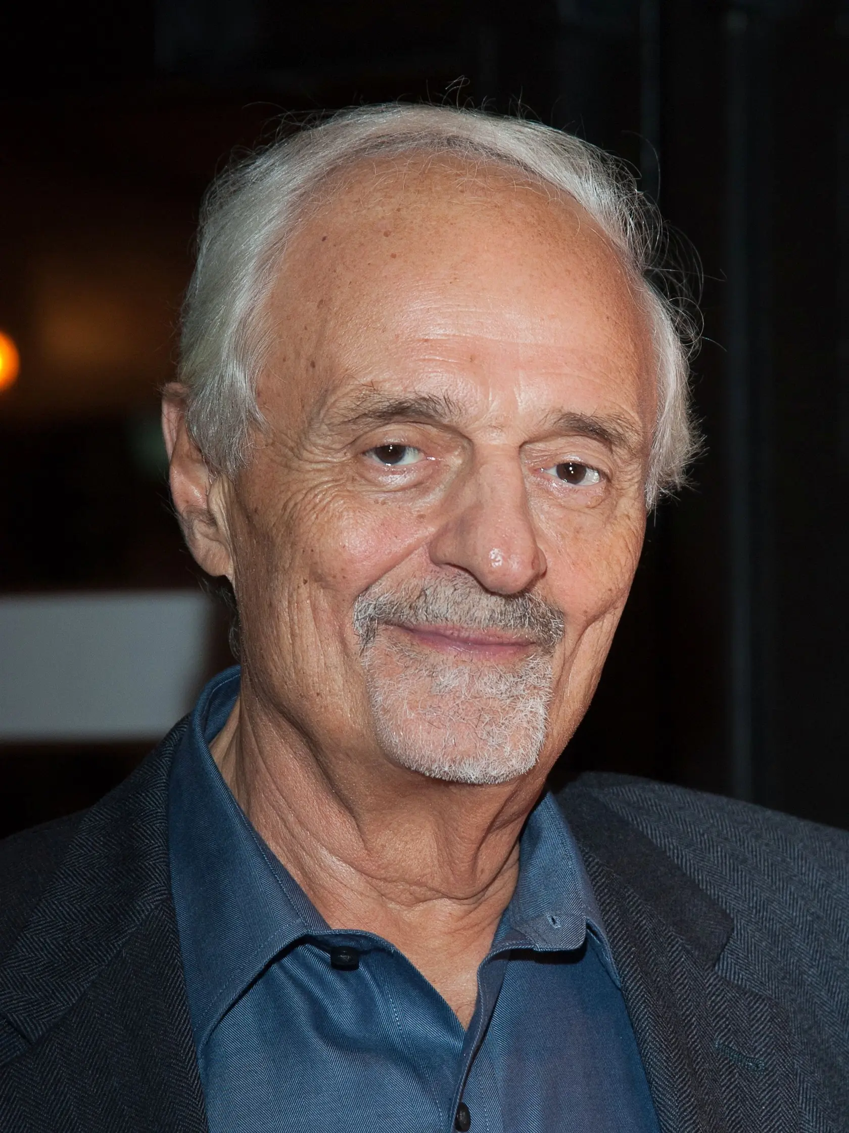 Vo veku 94 rokov zomrel režisér Ted Kotcheff.