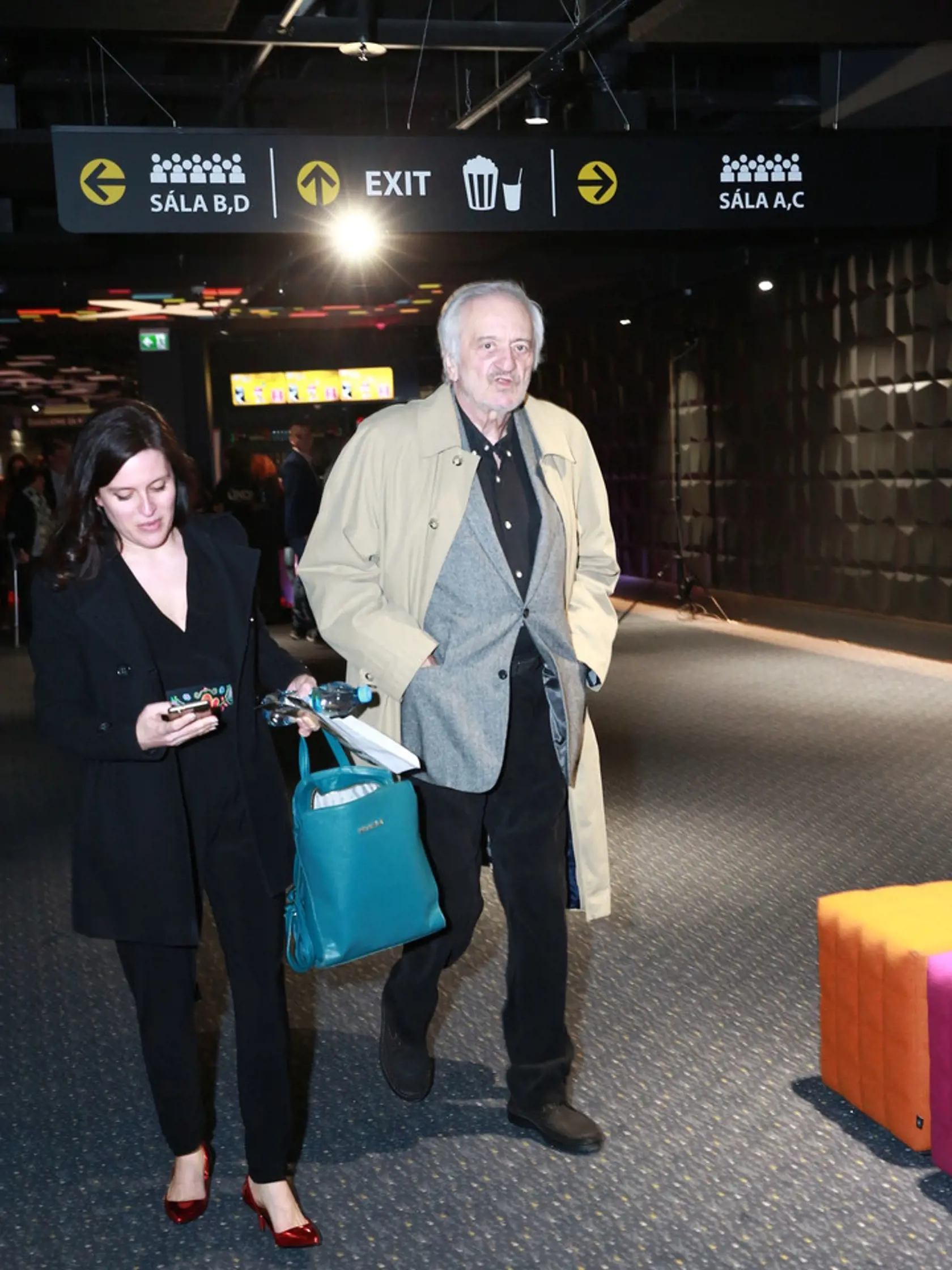 Staršia dcéra Hana Lasicová  (37) 