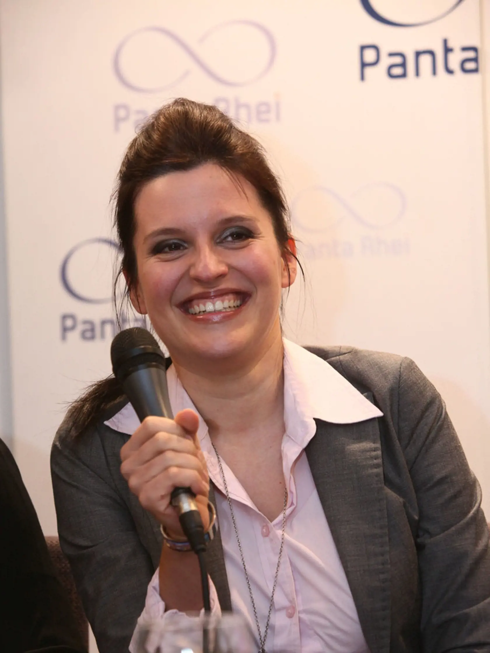 Staršia dcéra Hana Lasicová  (37) 