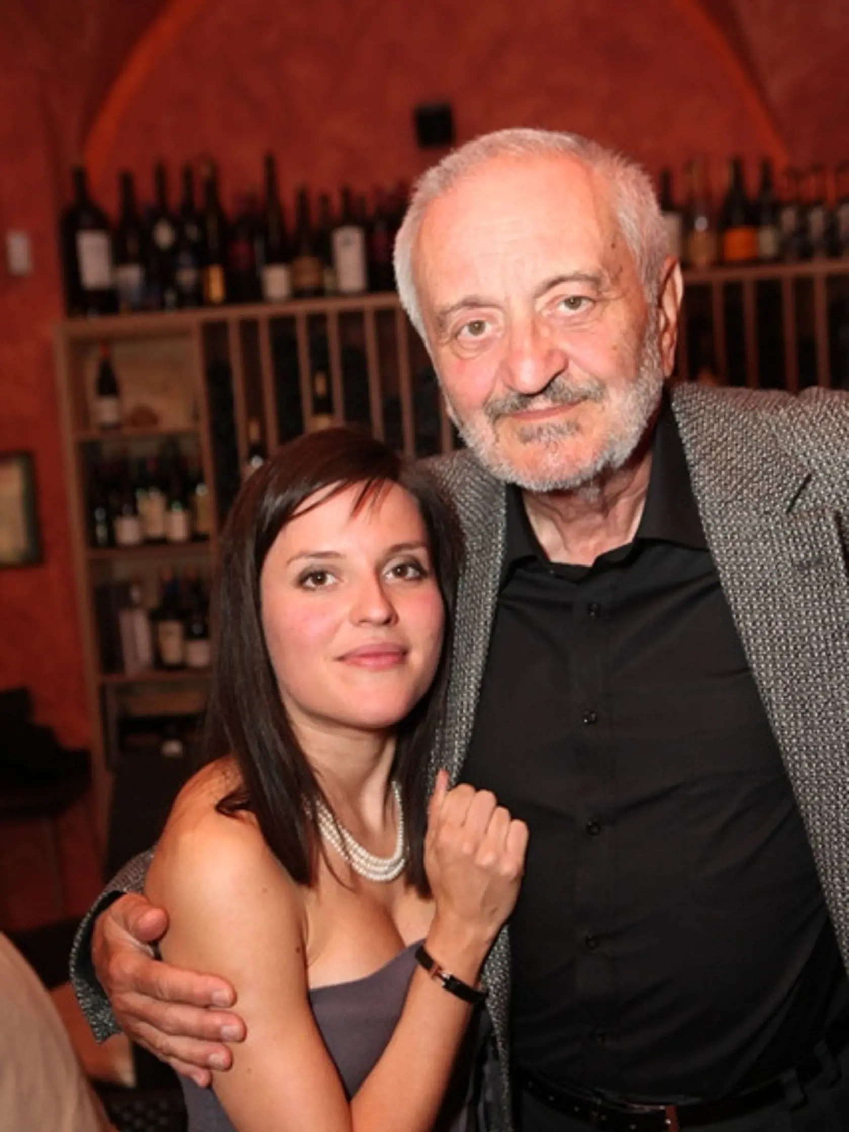 Staršia dcéra Hana Lasicová  (37) 