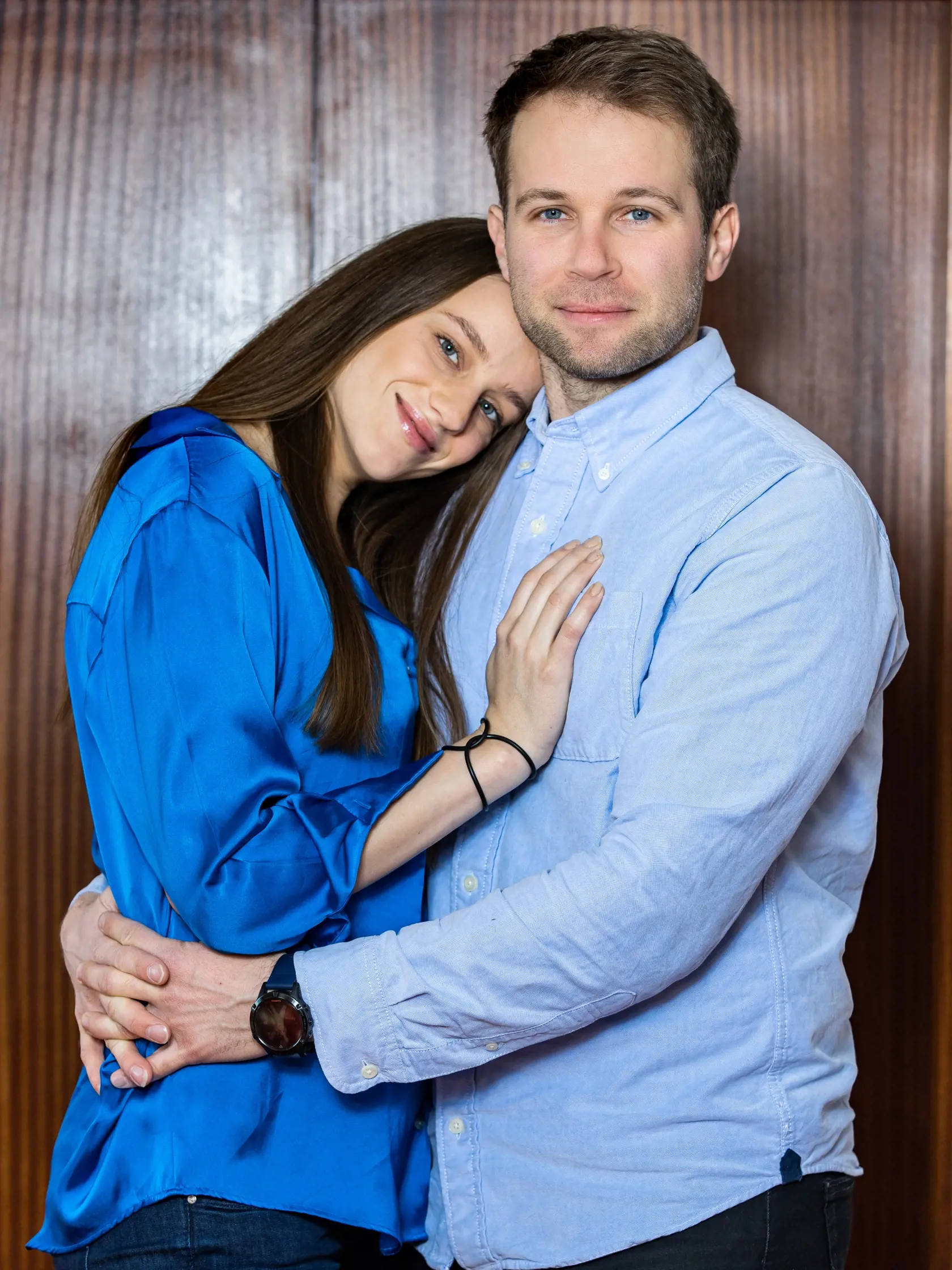 Spevák Tomáš Bezdeda so snúbenicou Ivanou v Žiline.