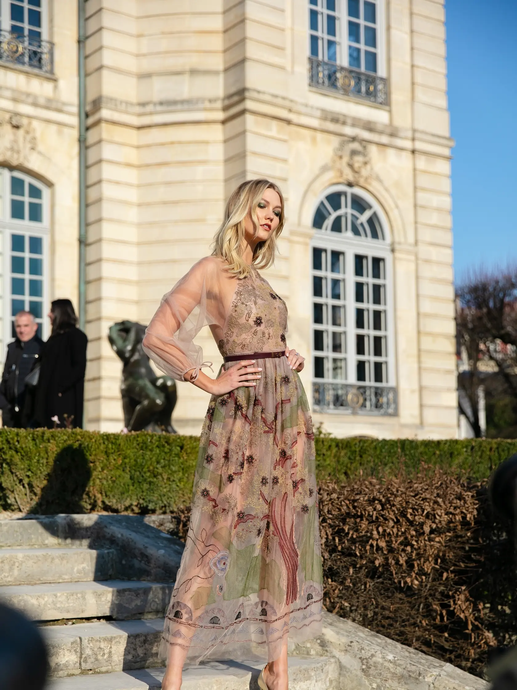 Street style Christian Dior.