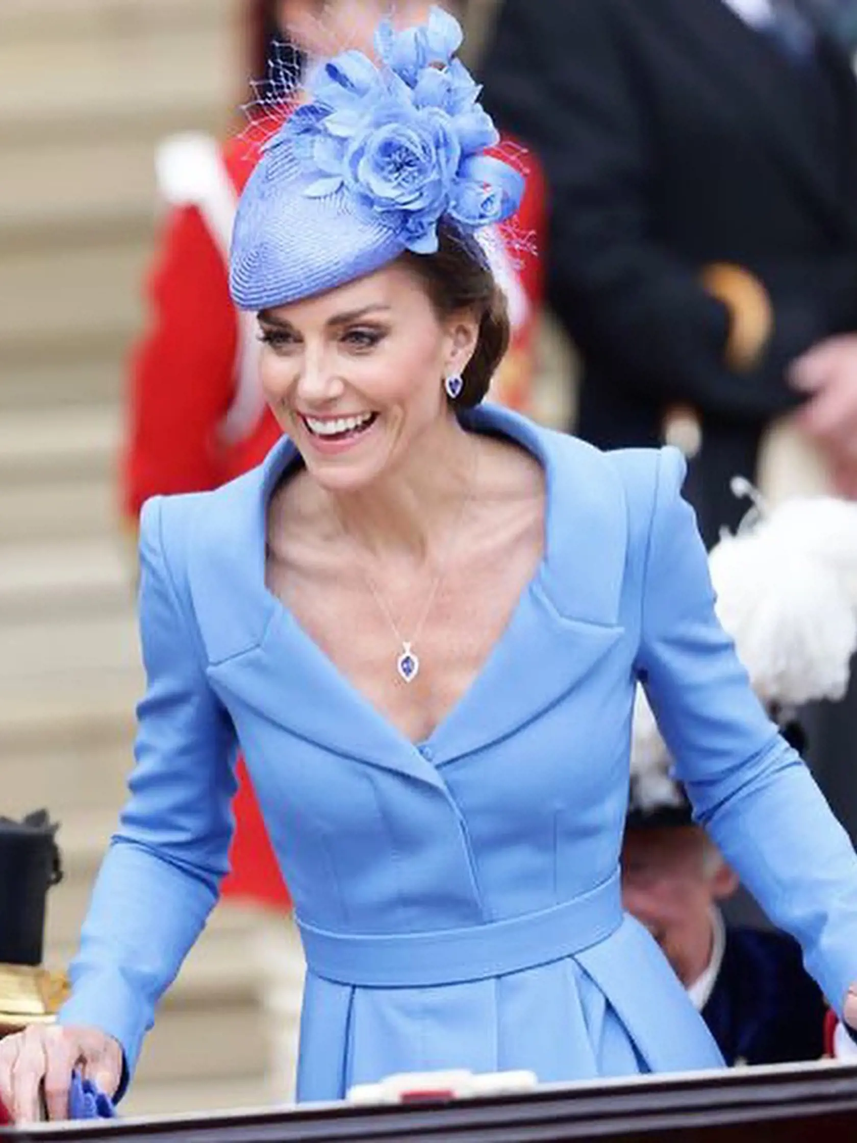 Kate bola už pred rokmi chudá ako kostrička. Takmer odhalila celý dekolt