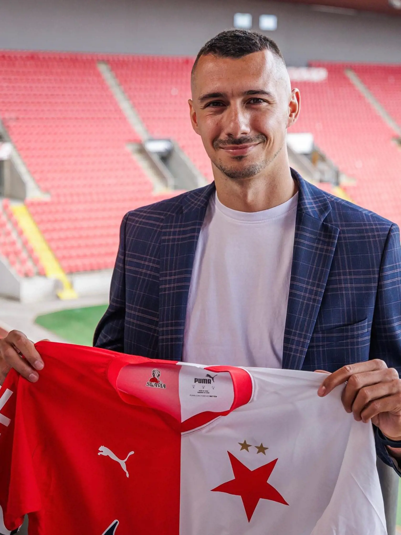 Ivan Schranz predĺžil zmluvu so Slaviou Praha do roku 2026