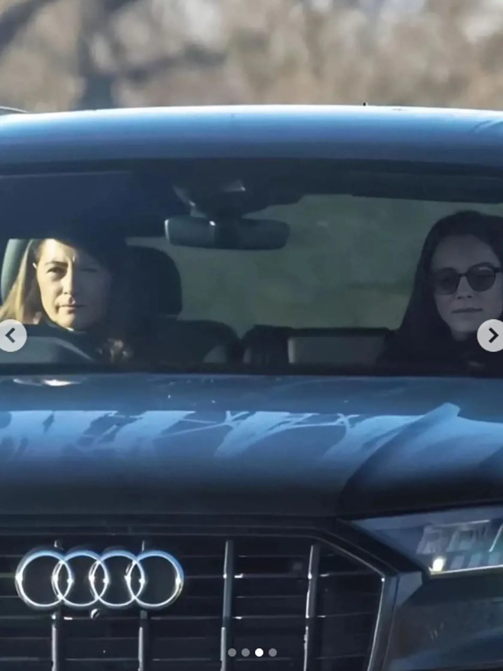 Princezná Kate na verejnosti prvýkrát od operácie brucha. Vtedy sa pošepkávalo, že v aute sedí jej dvojníčka.