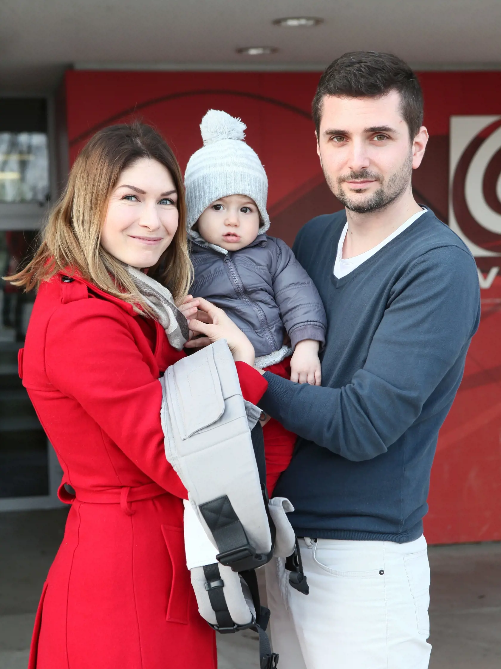 Hana Gallova a Adam Zavřel, opatera o dieťa medzi visielaním, výmena rodičovkých služieb...


