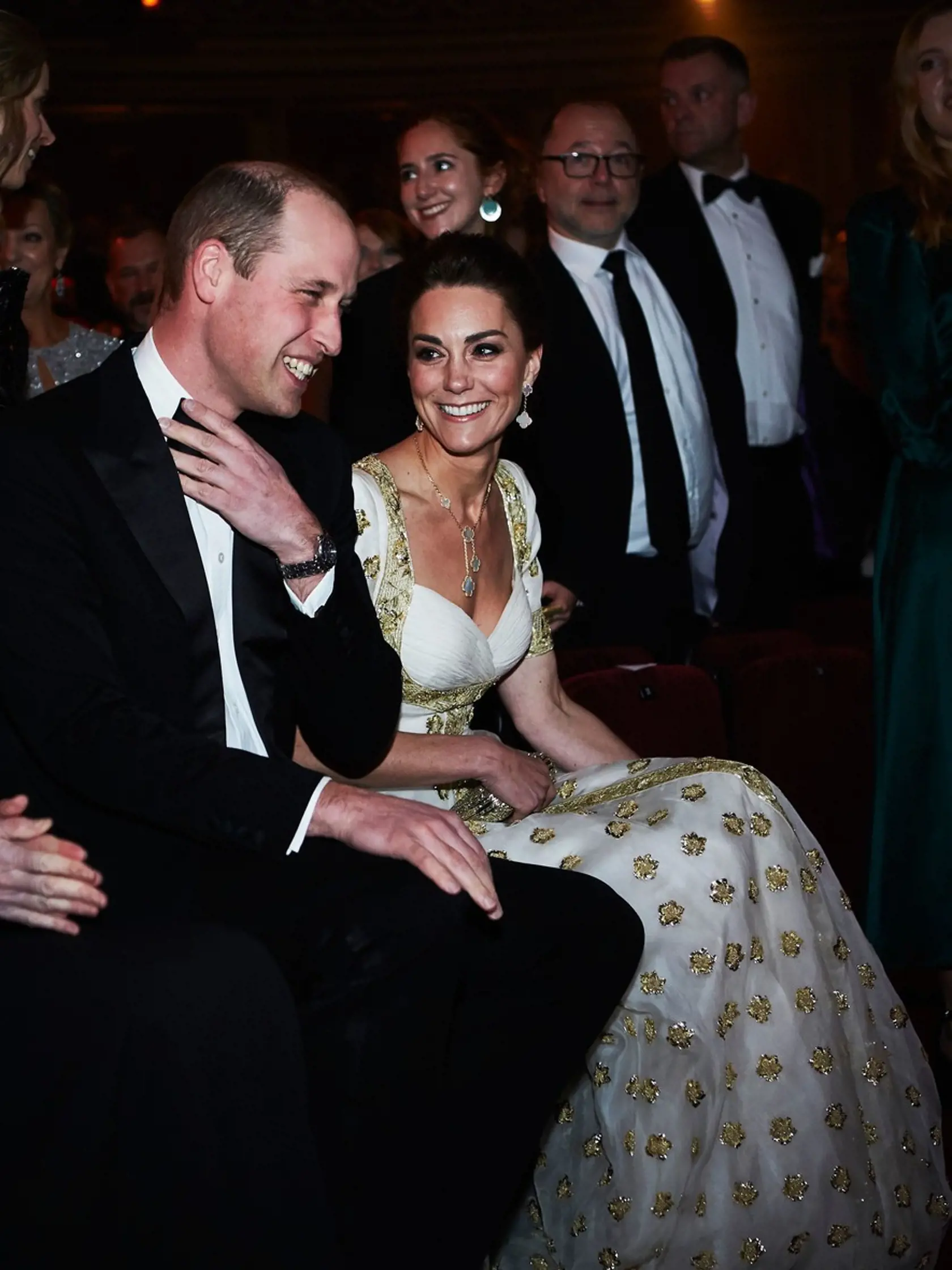 Princ William sa potom zmohol len na kŕčovitý úsmev, zato vojvodkyňu Kate celá situácia úprimne pobavila.