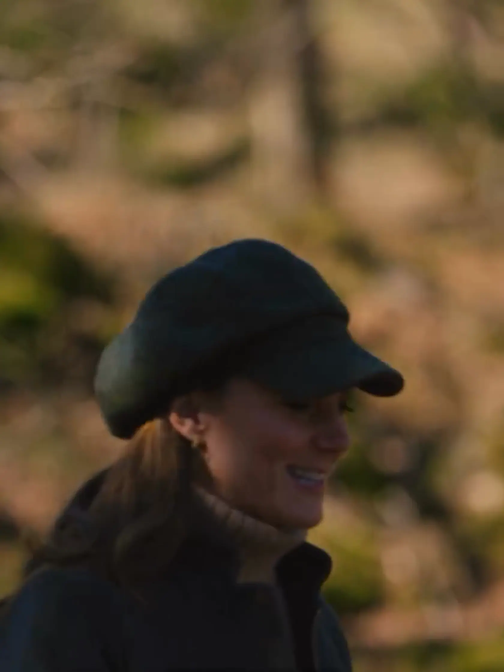 Princezná Kate oživila tisícročný trend: Baretku so šiltom.