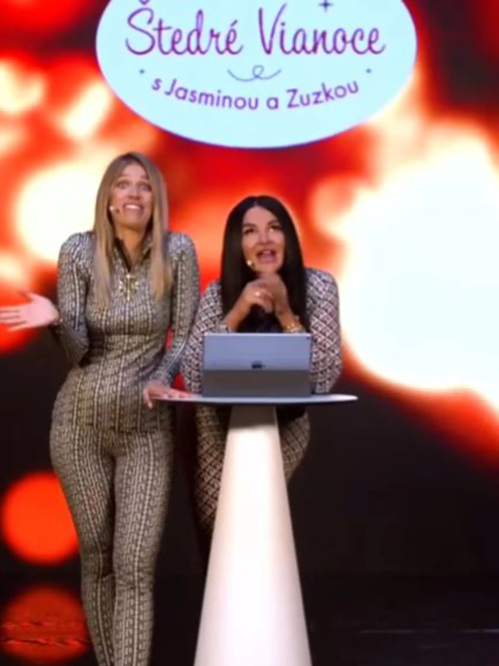 Jasmina Alagič v obtiahnutom komplete. Mnohí jej vytkli, že to vyzerá ako termo prádlo.