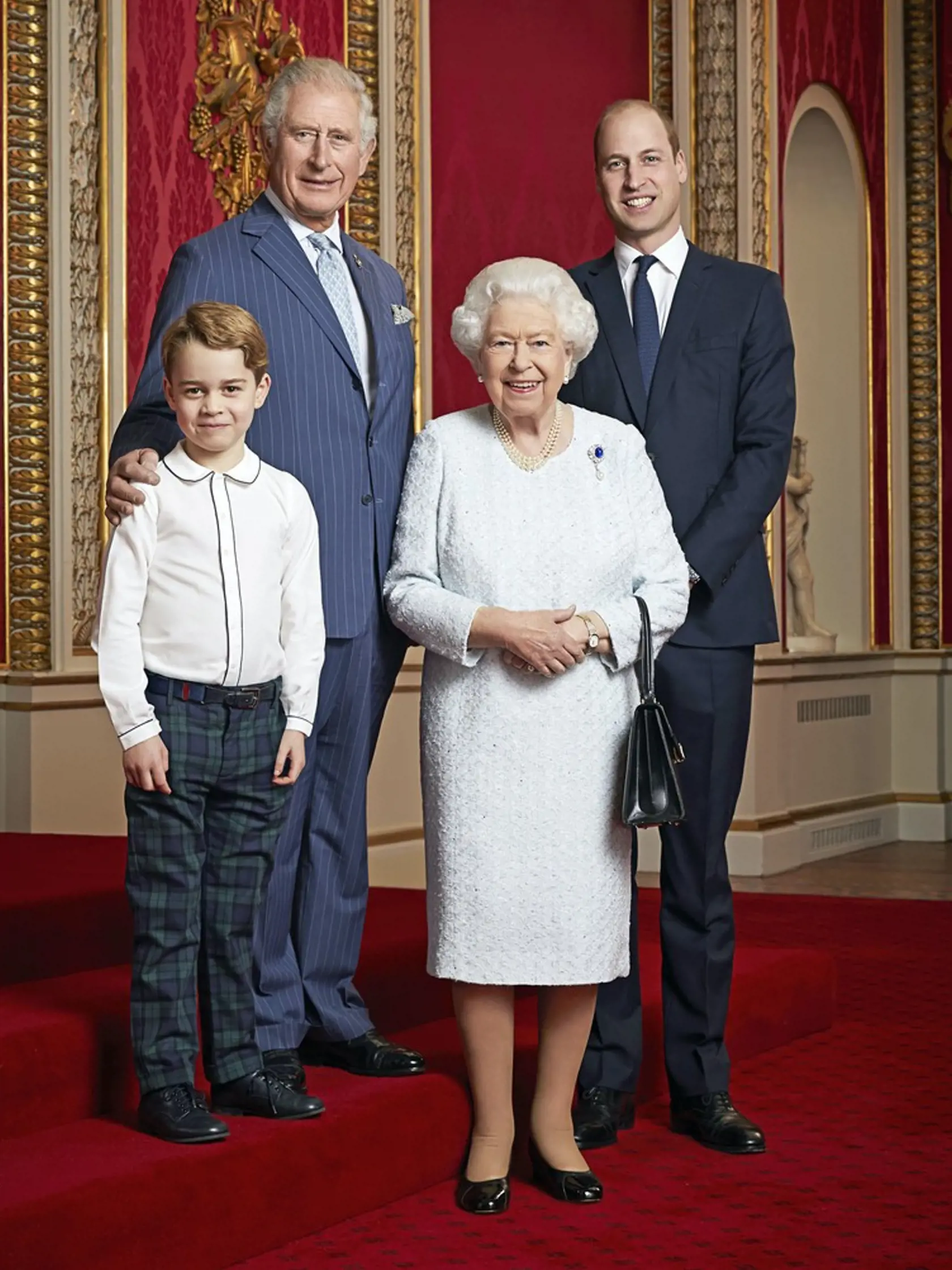 Britská kráľovská rodina zverejnila nový portrét 4. januára. Princ George sa čím ďalej, tým viac podobá na brata zosnulej princeznej Diany (†36).
