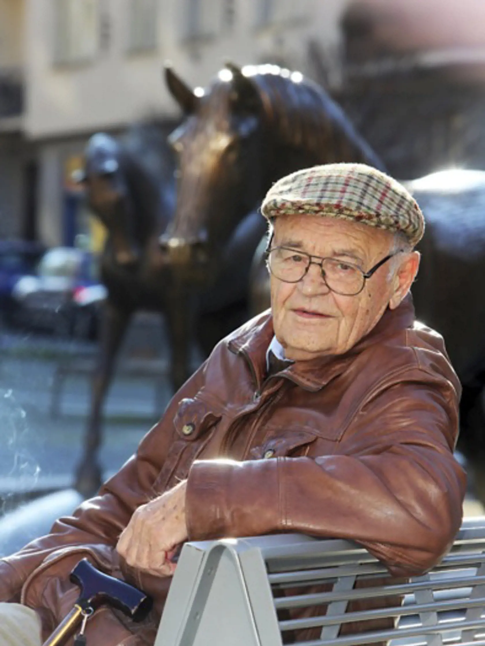 Václav Vorlíček (†88)