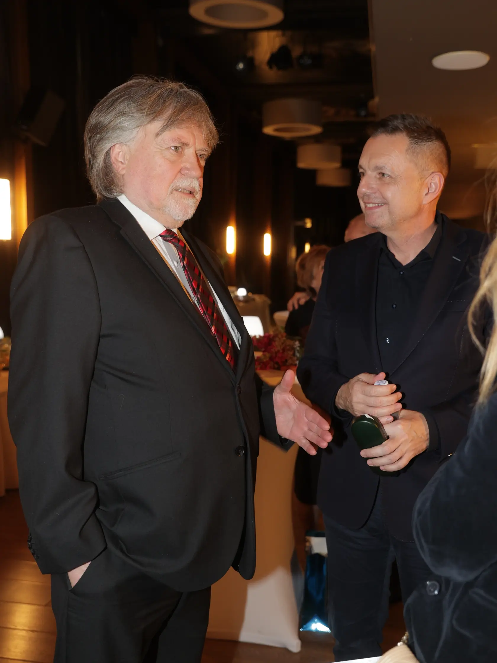 Dušan Jarjabek a i guvernér Národnej banky Slovenska Peter Kažimír.