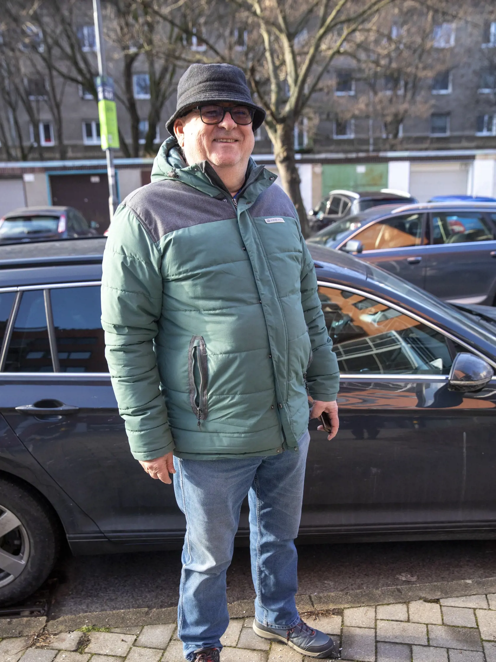 Ladislav (65) - Myslím si, že s tými poplatkami je to sprostosť, štát ale musí odniekiaľ tie peniaze zobrať.
