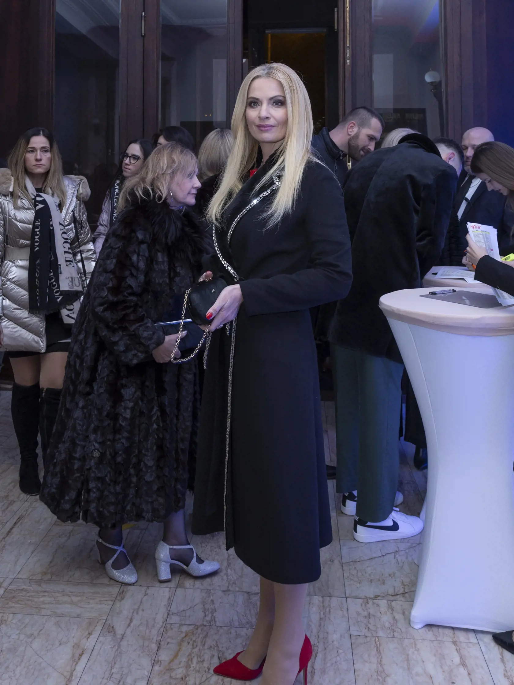Prehliadka novej kolekcie módneho návrhára Fera Mikloška pod názvom Drama v priestoroch dvorany Ministerstva kultúry Slovenskej republiky na námestí SNP v Bratislave.