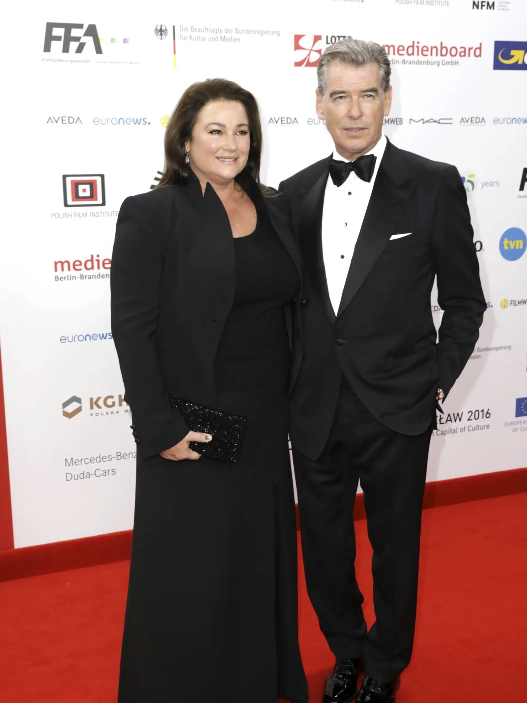 Pierce Brosnan, Keely Shaye Smith