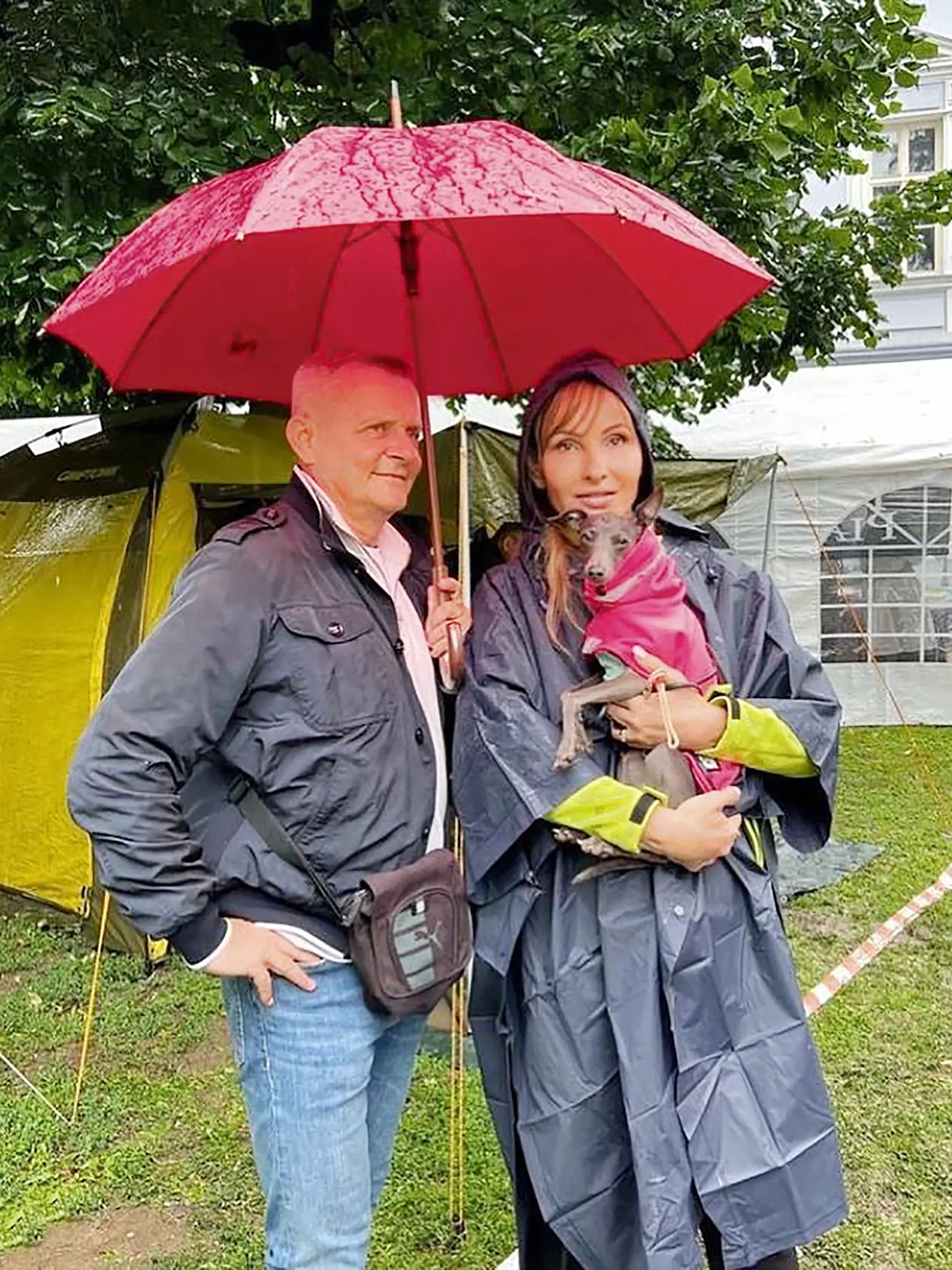 Člen rodiny. Rozborilovci si pred pol rokom kúpili talianskeho chrta, s ktorým boli už aj na súťaži.