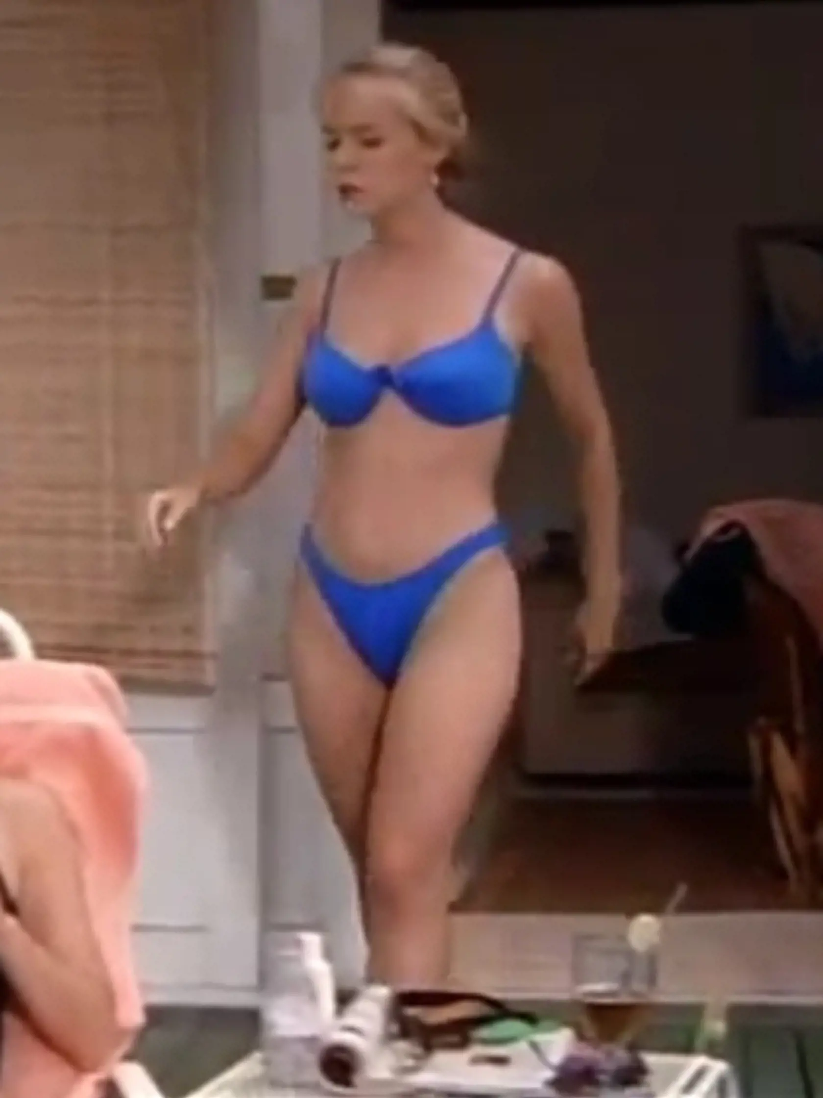 1993 Jenny hrala postavu  Kelly Taylor v seriáli  Beverly Hills 90210.