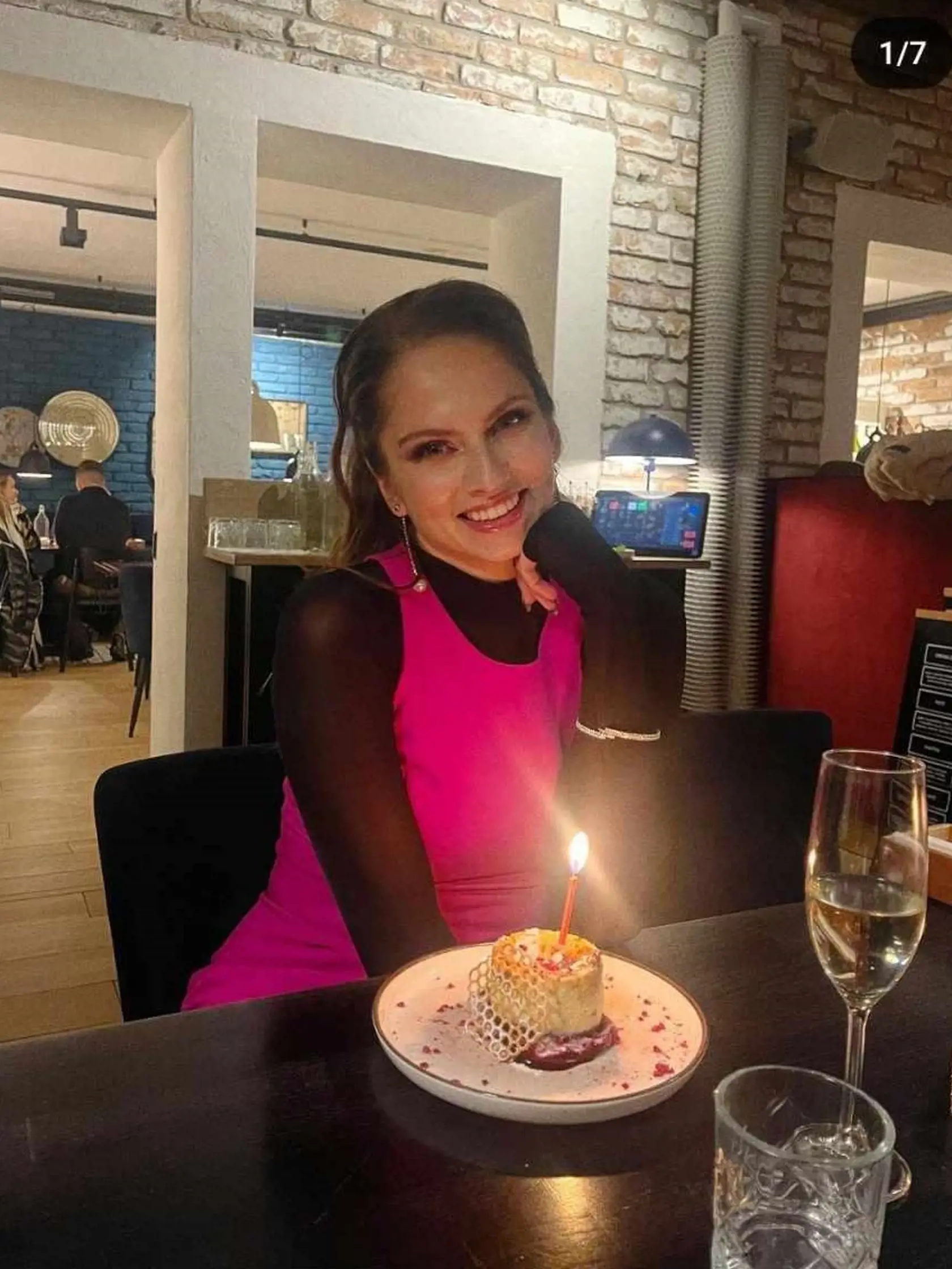 Tereza oslavovala v spoločnosti kamarátov - Fašiang na párty chýbal.