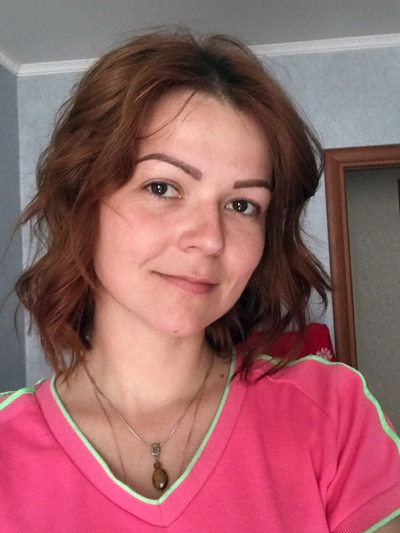 Julia zdedila peniaze po svojom nebohom bratovi.