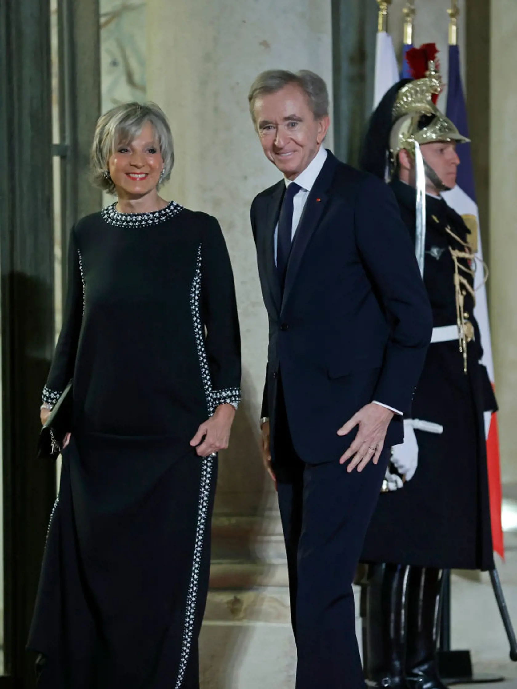 Bernard Arnault je najbohatším mužom sveta. Jeho majetok má hodnotu 233 miliárd dolárov. Na snímke s manželkou Hélène Mercier.