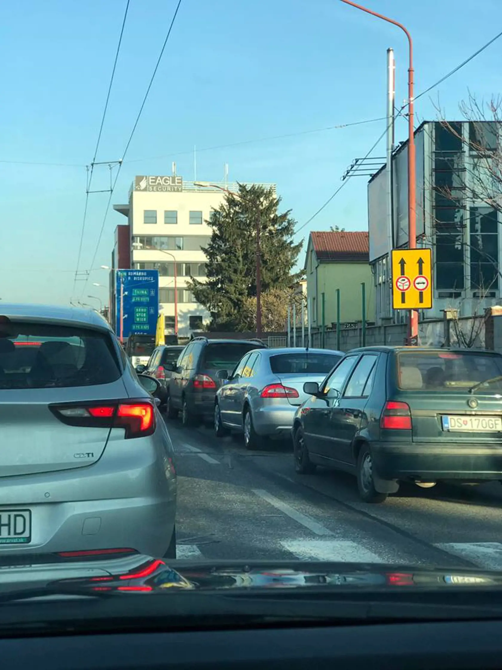 Vodiči jazdia v Bratislave aj v bus pruhoch.