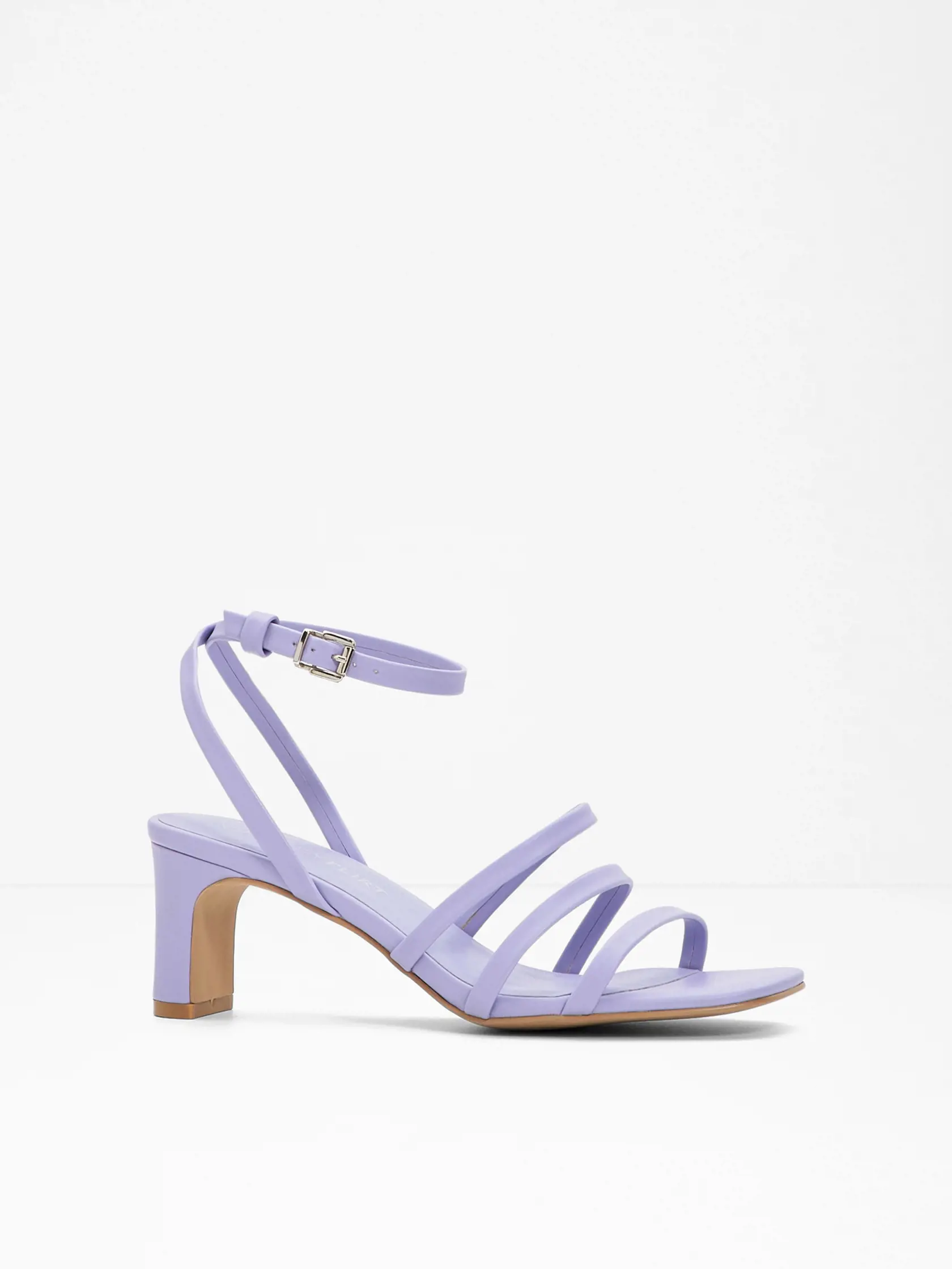 Sandále: Bonprix, 24,99 €