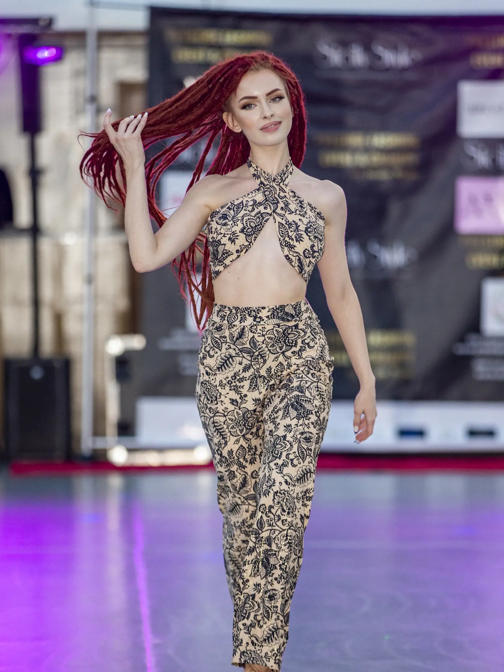 Rachel Karnižová, bývalá účastníčka Miss Universe a dizajnérka
