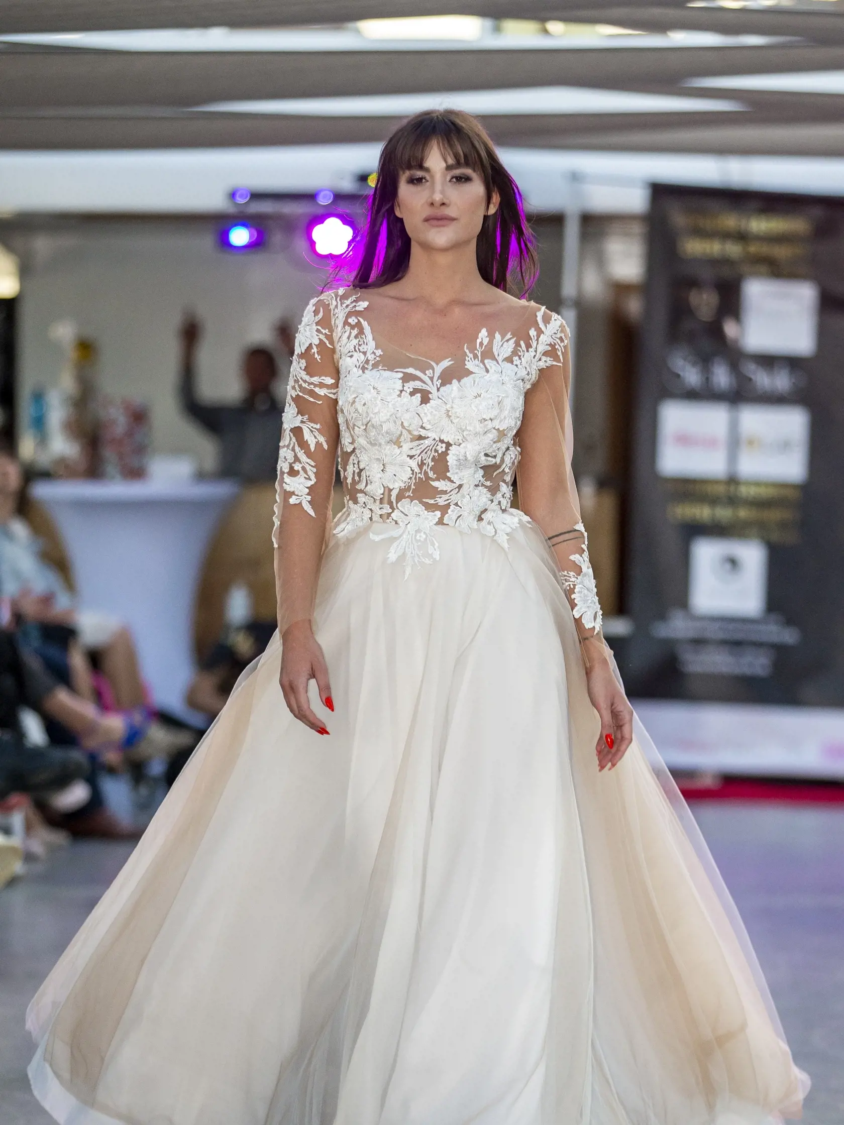 Módna prehliadka spojená s charitou “Prestige fashion event & charity” sa uskutočnila na lodi. 