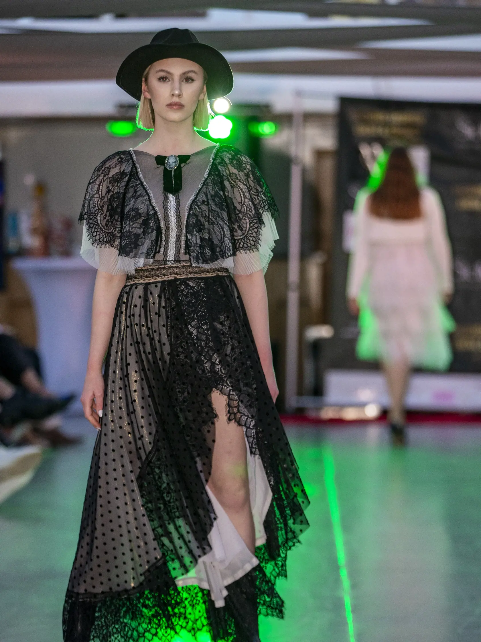 Módna prehliadka spojená s charitou “Prestige fashion event & charity” sa uskutočnila na lodi. 