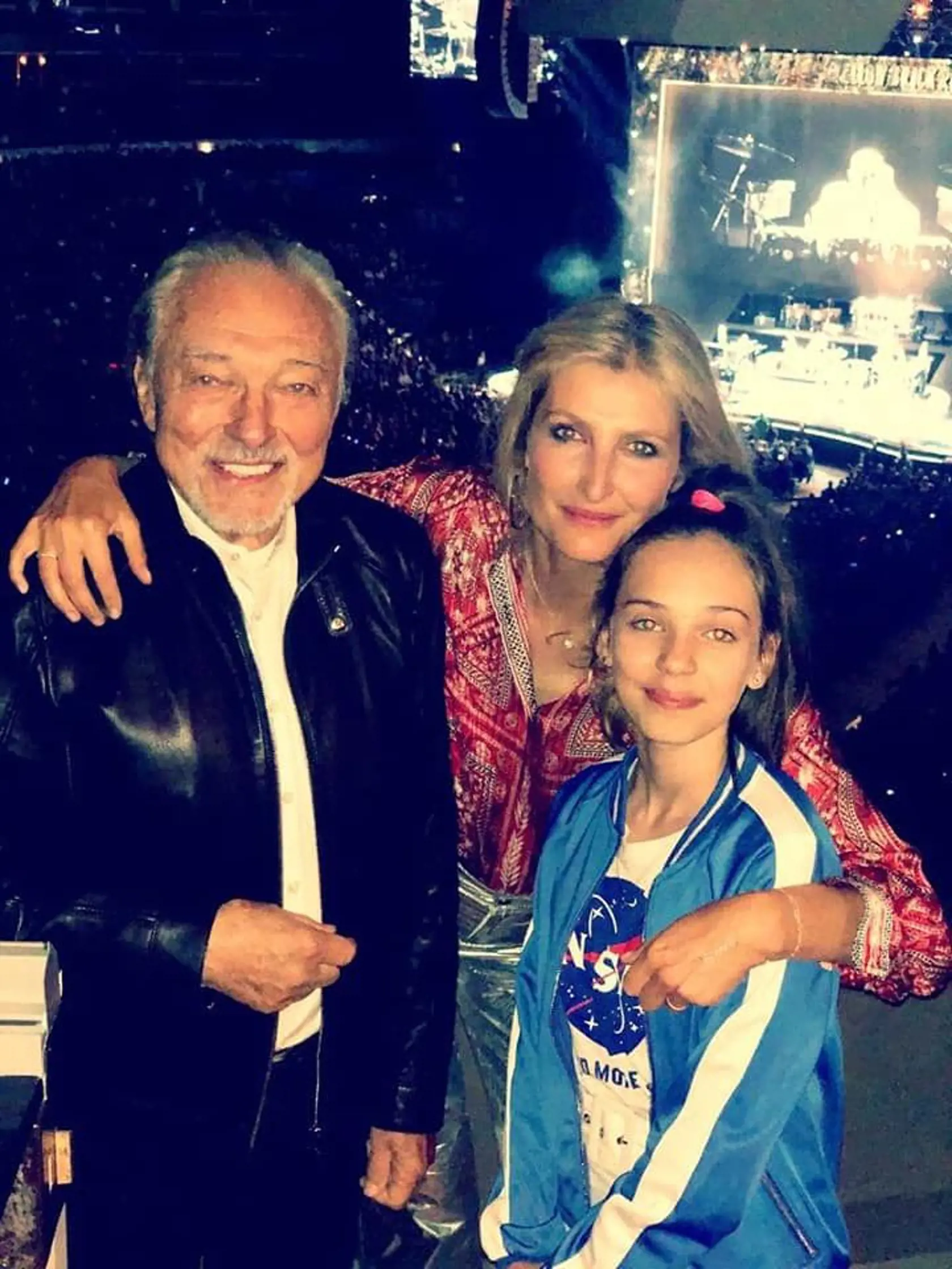 TAK SI TO PRIAL Najväčšou speváckou hviezdou koncertov pre Karla Gotta bude jeho dcéra Charlotte Ella.