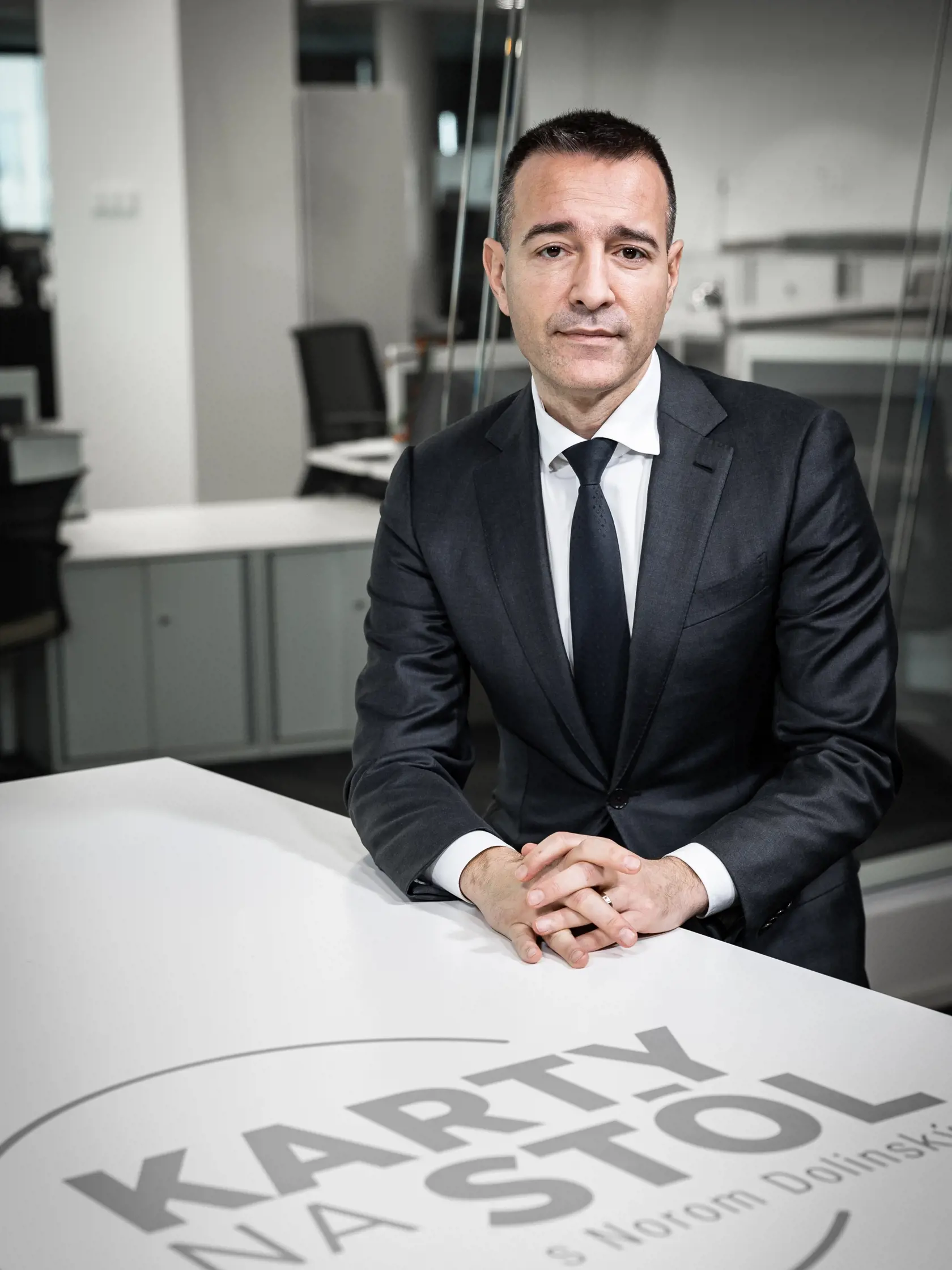 Diskusná relácia "Karty na stôl", ktorej hosťom bol Tomáš Drucker.
