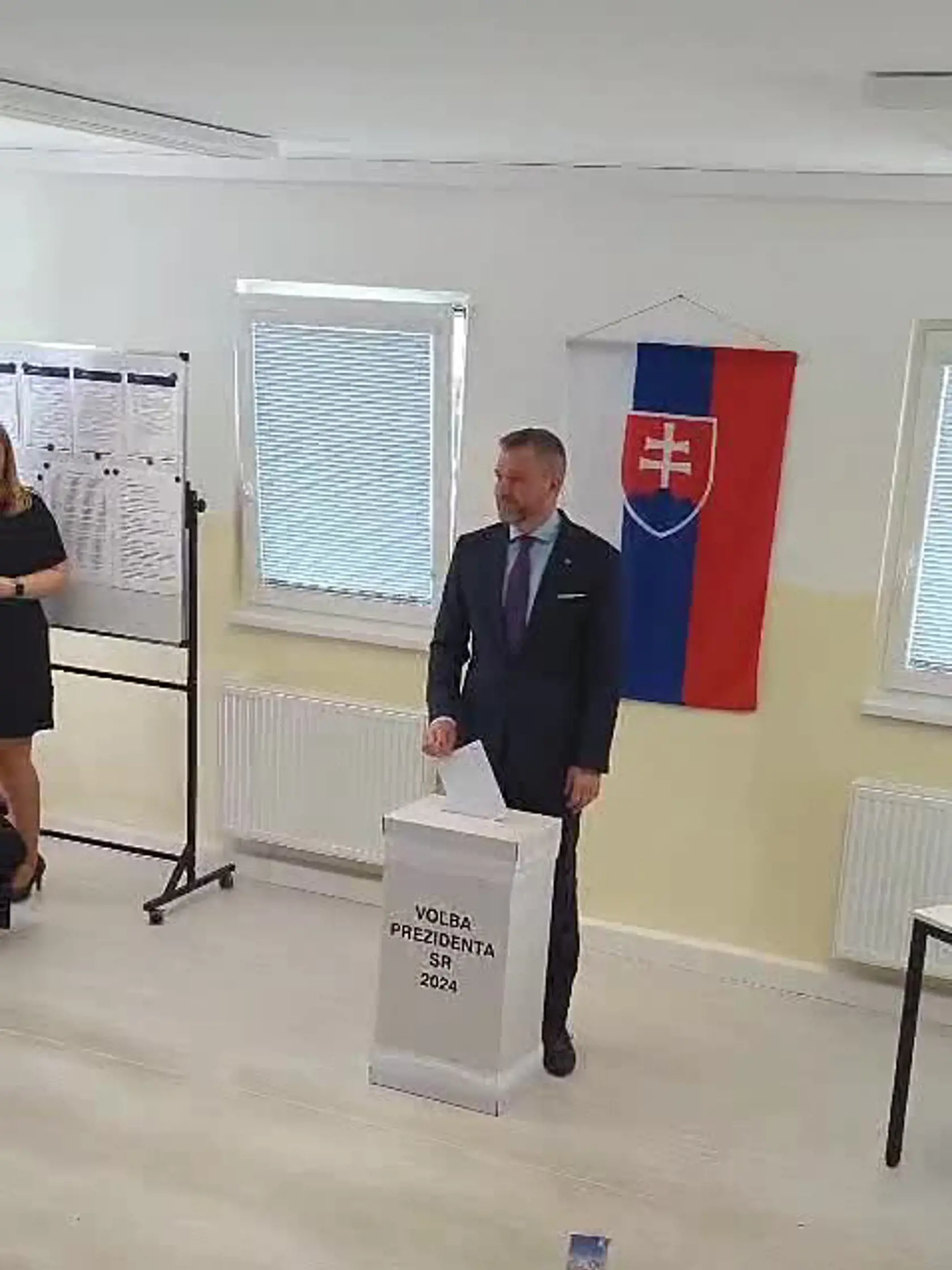 Peter Pellegrini volil v Rovinke.