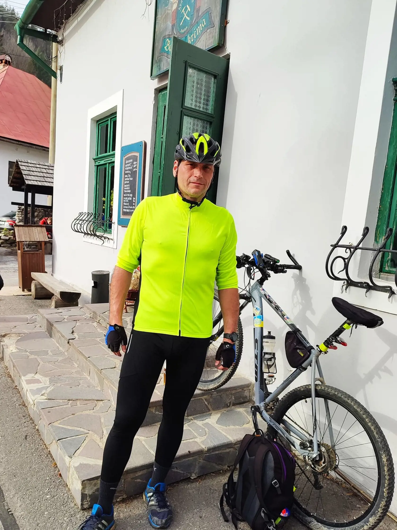 Novobančan Martin Tužinský sa v sobotu vybral na cyklovýlet. "Bol som voliť už ráno, takže som sa na výlet vybral s čistým svedomím, že som splnil svoju občiansku povinnosť," vyjadril sa.