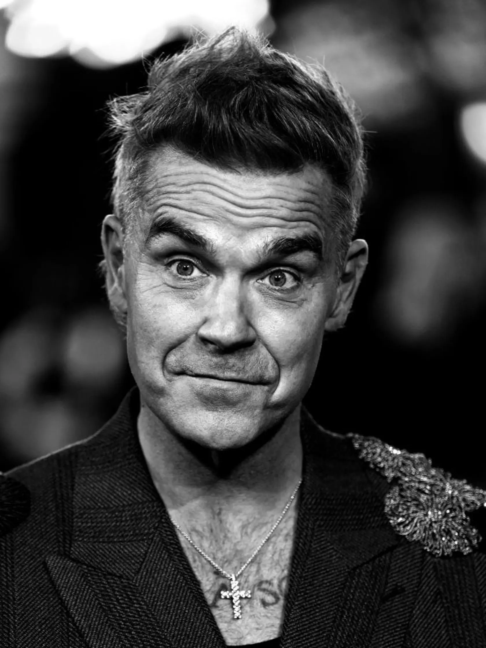 Robbie Williams na premiére jeho životopisného filmu Better man