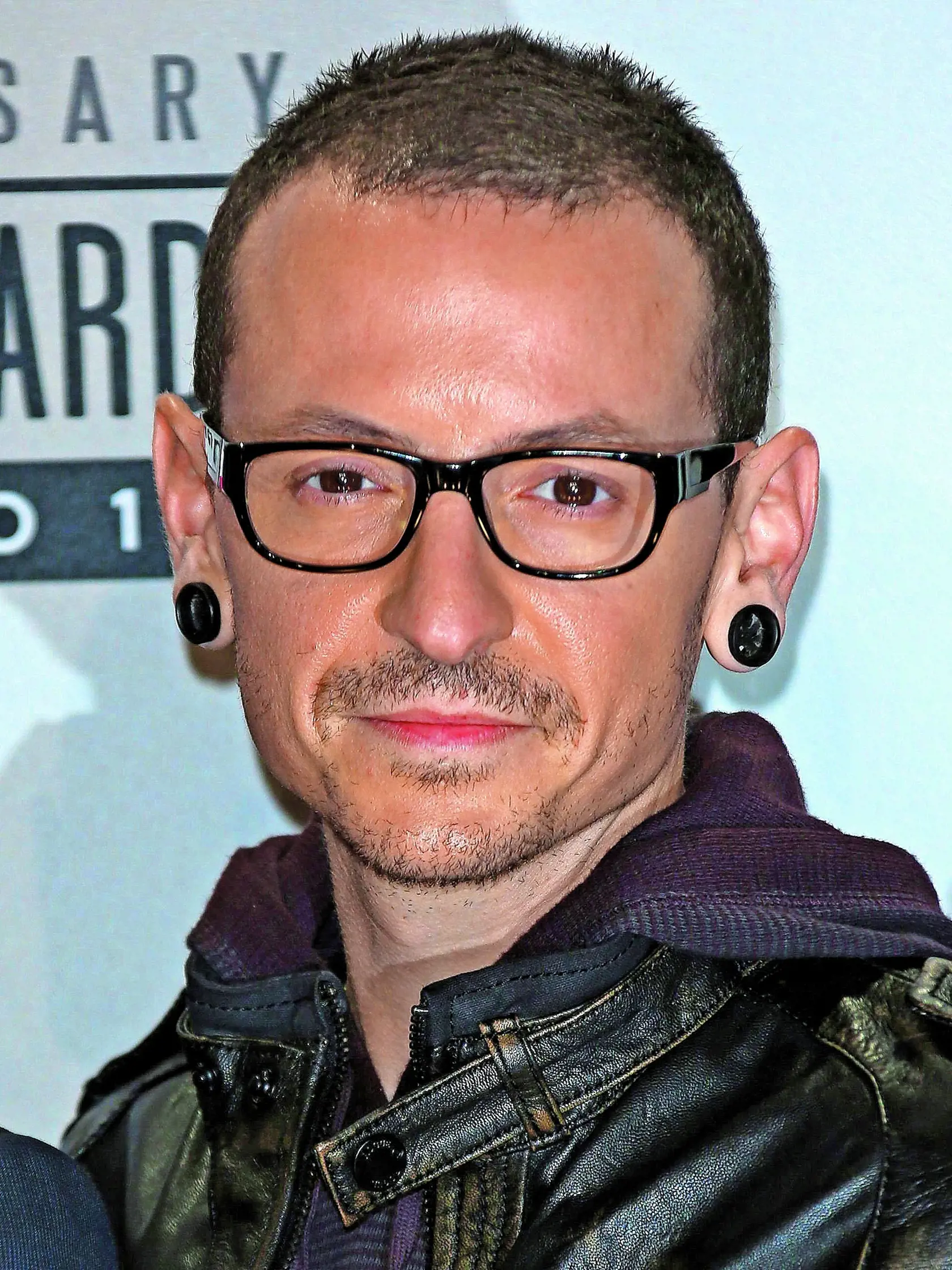 Chester Bennington (†41)