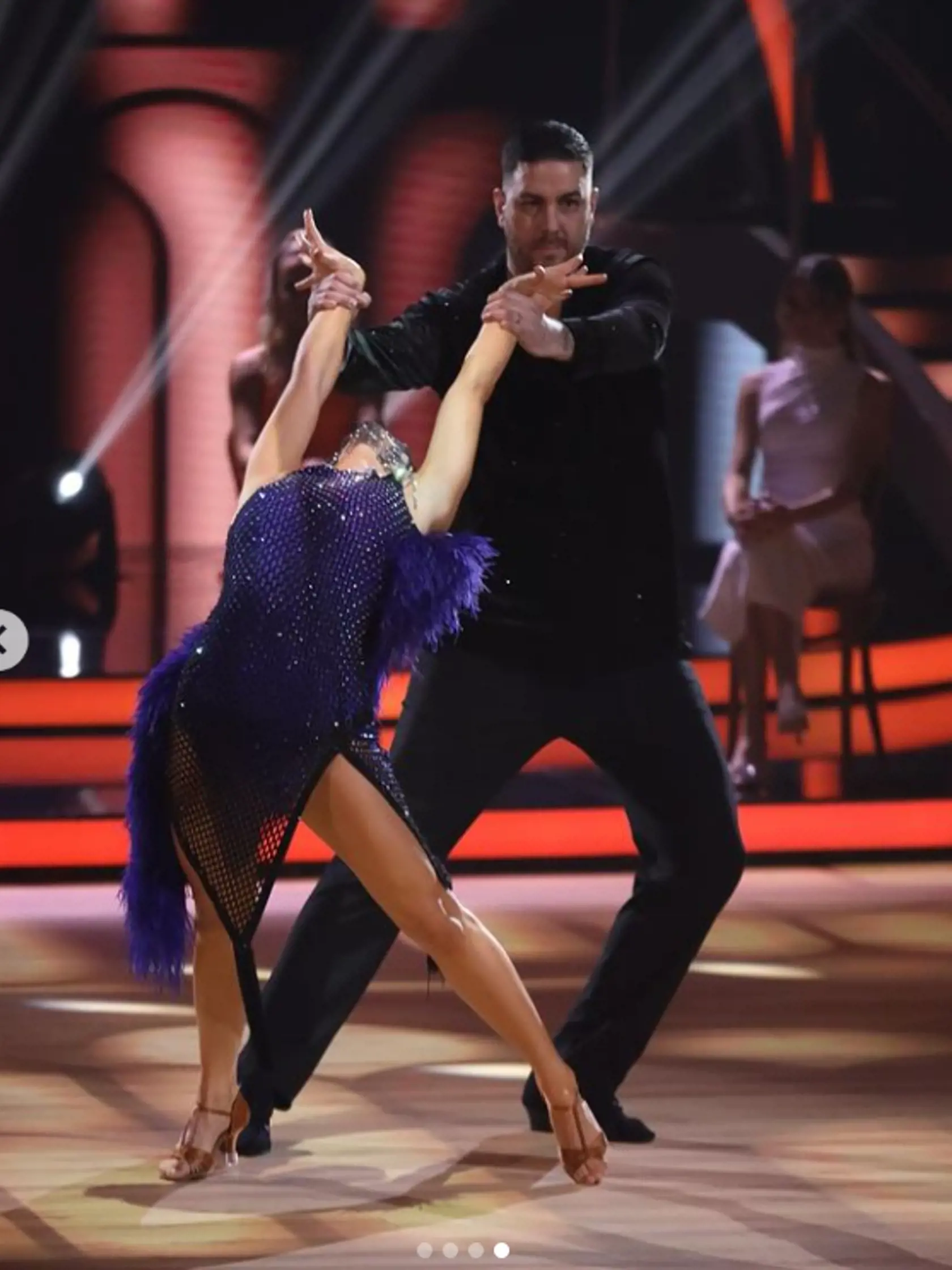 Martin Novák a Julie Rezková predviedli rumbu na pieseň Smútok krásnych dievčat od velikána Karola Duchoňa.