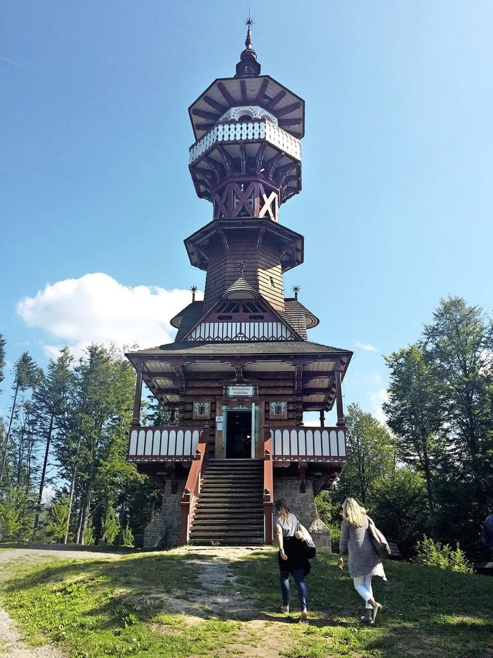 Rozhľadňa
v Rožnove pod Radhoštěm