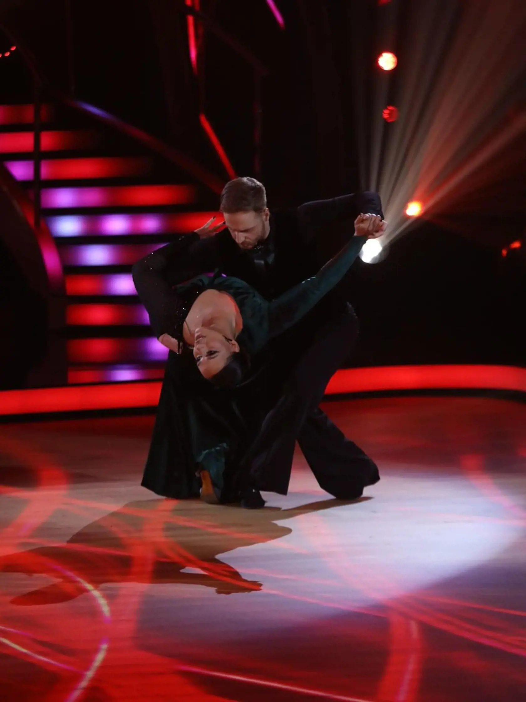 4. kolo Let's Dance: Speváčka Tina počas svojho vystúpenia. Tango jej naozaj vyšlo.