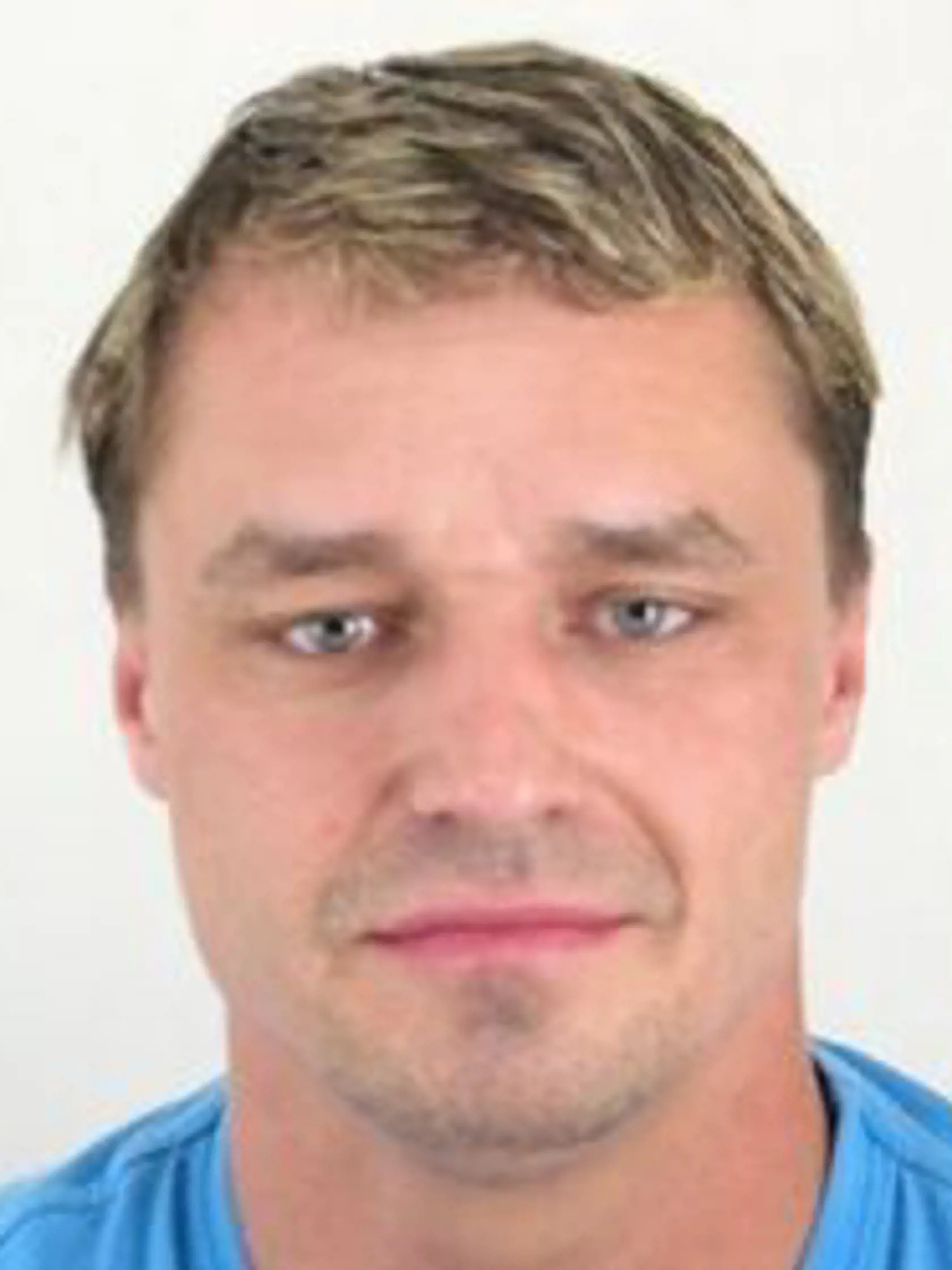 Slavomír Surový si odpykáva 15-ročný trest za pokus o vraždu Jozefa Holuba.
