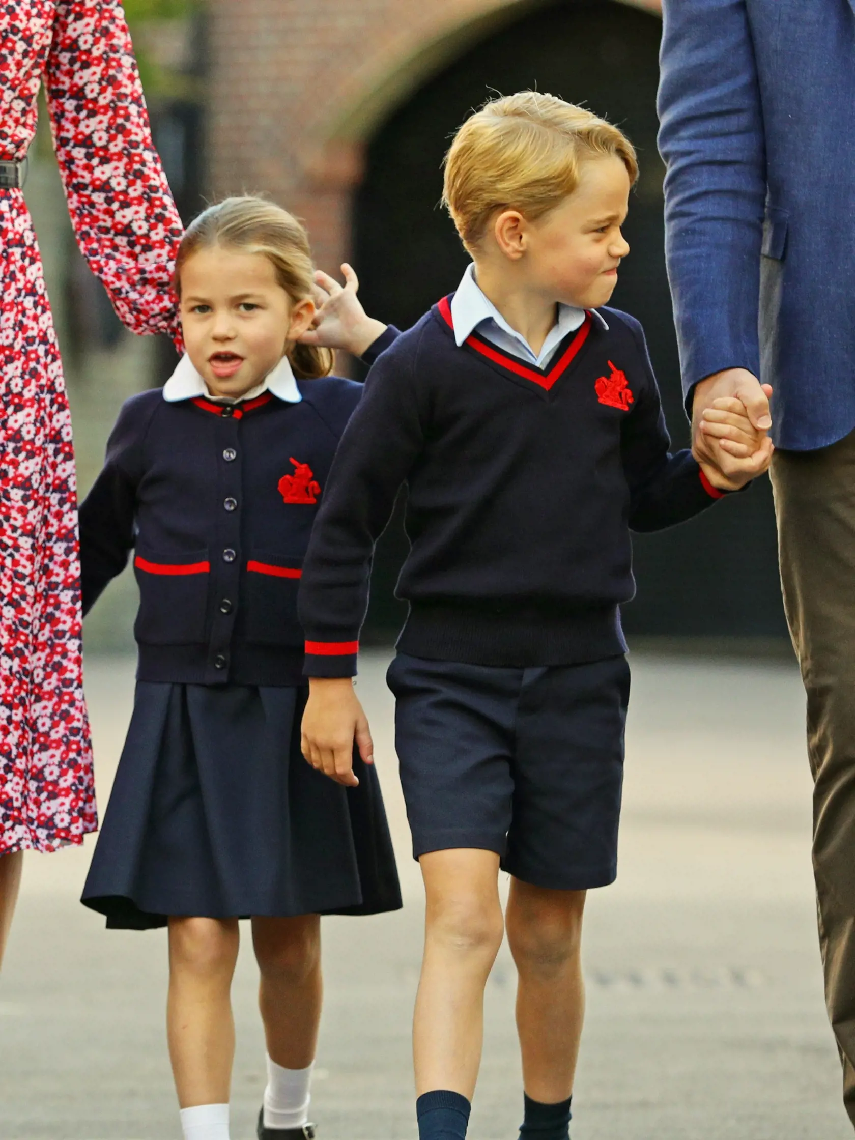 Princezná Charlotte a jej prvý školský deň.
