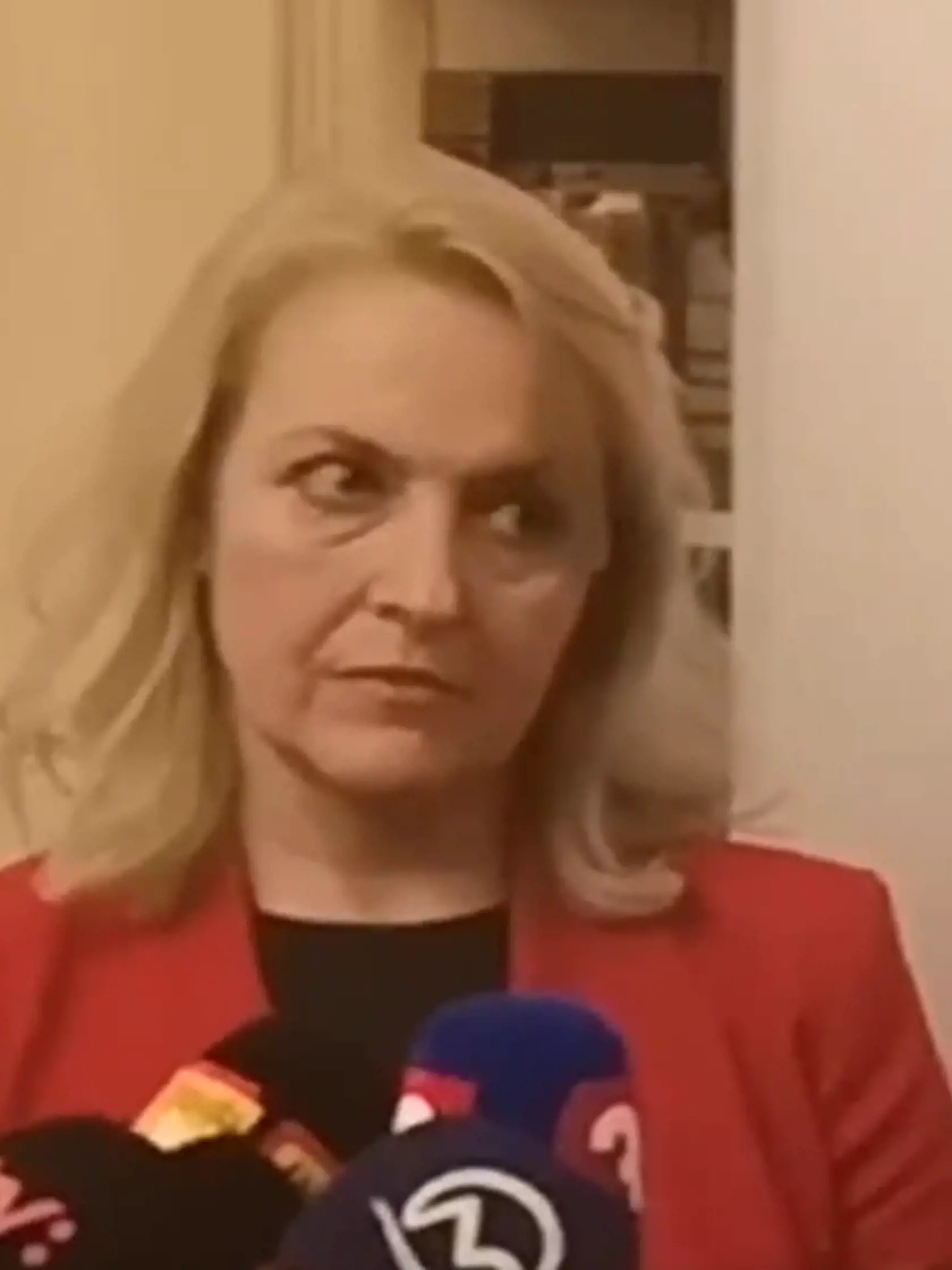 Maroš Šefčovič sa s manželkou doma určite nenudí. 