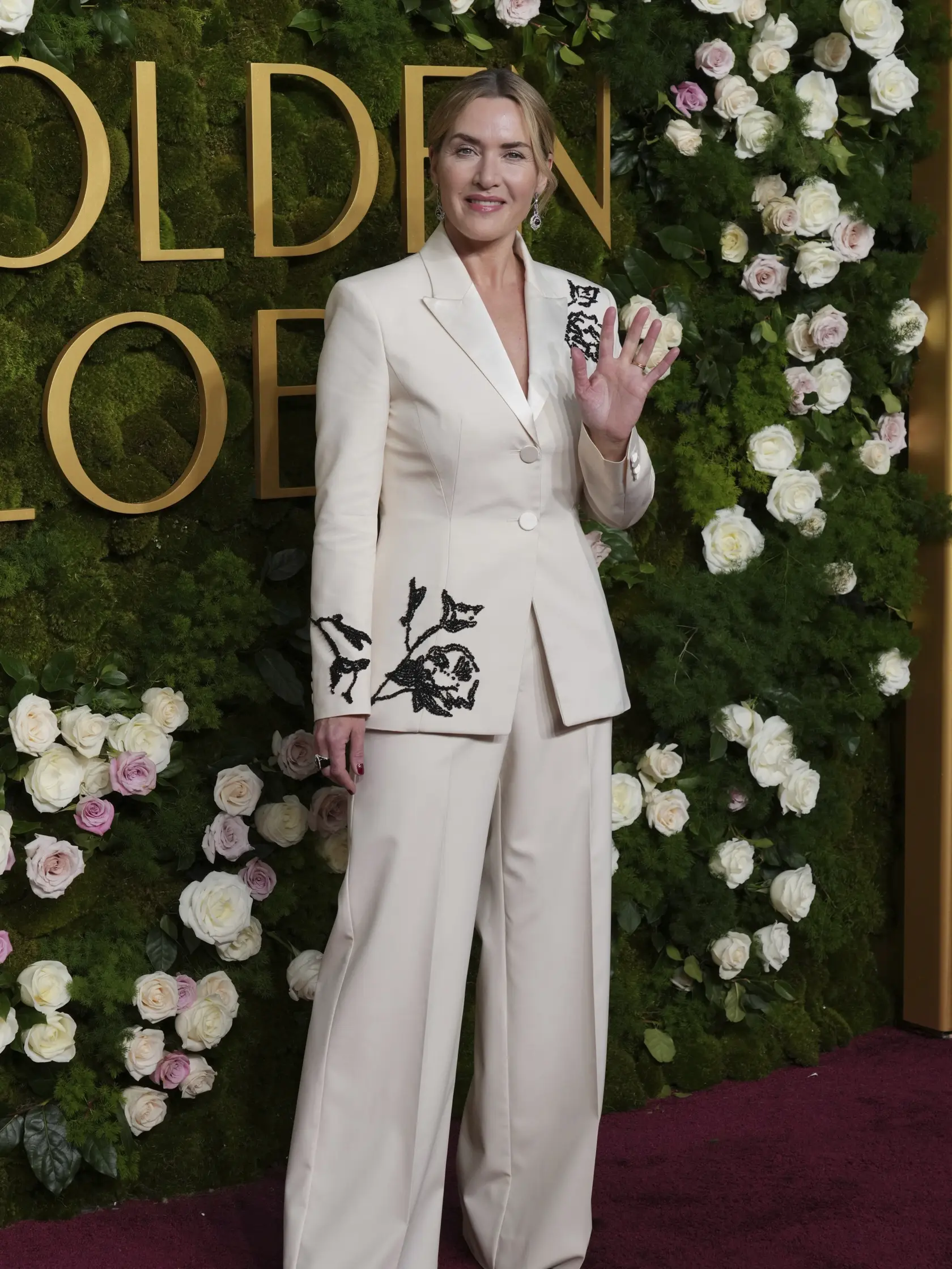 WA 75 Beverly Hills - Na snímke anglická herečka Kate Winsletová prichádza na 82. ročník udeľovania filmových a televíznych ocenení Zlatý glóbus v kalifornskom Beverly Hills v nedeľu 5. januára 2025. FOTO TASR/AP 

Kate Winslet arrives at the 82nd Golden Globes on Sunday, Jan. 5, 2025, at the Beverly Hilton in Beverly Hills, Calif. (Photo by Jordan Strauss/Invision/AP)