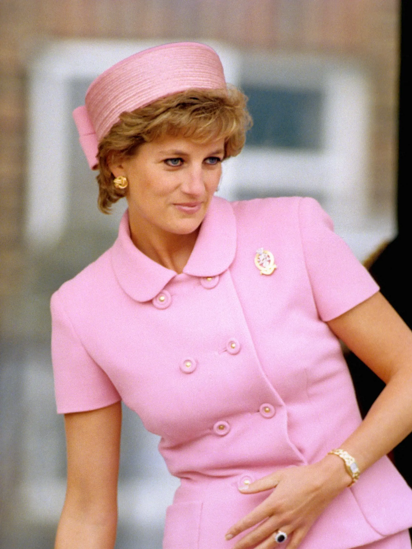 Vďaka svojmu neopakovateľnému šarmu, prirodzenej kráse a štýlu sa princezná Diana stala módnou ikonou.