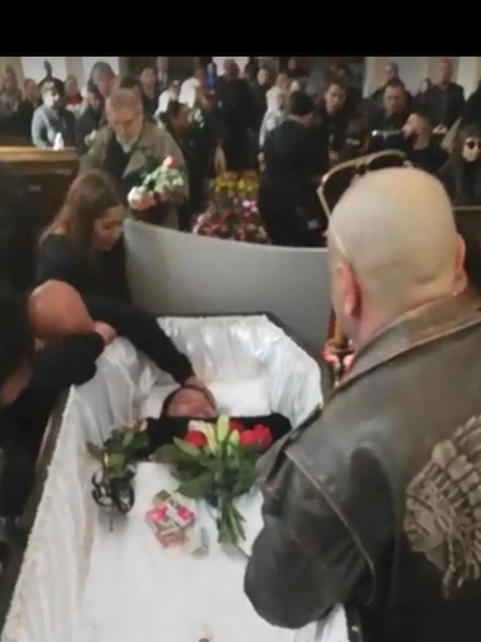 Zábery z poslednej rozlúčky so speváčkou Věrou Bílou.